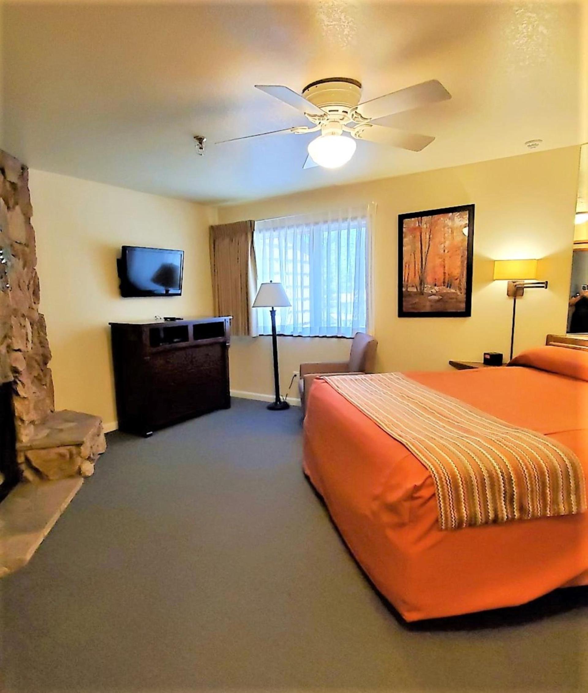 Snow Lake Lodge photo 11