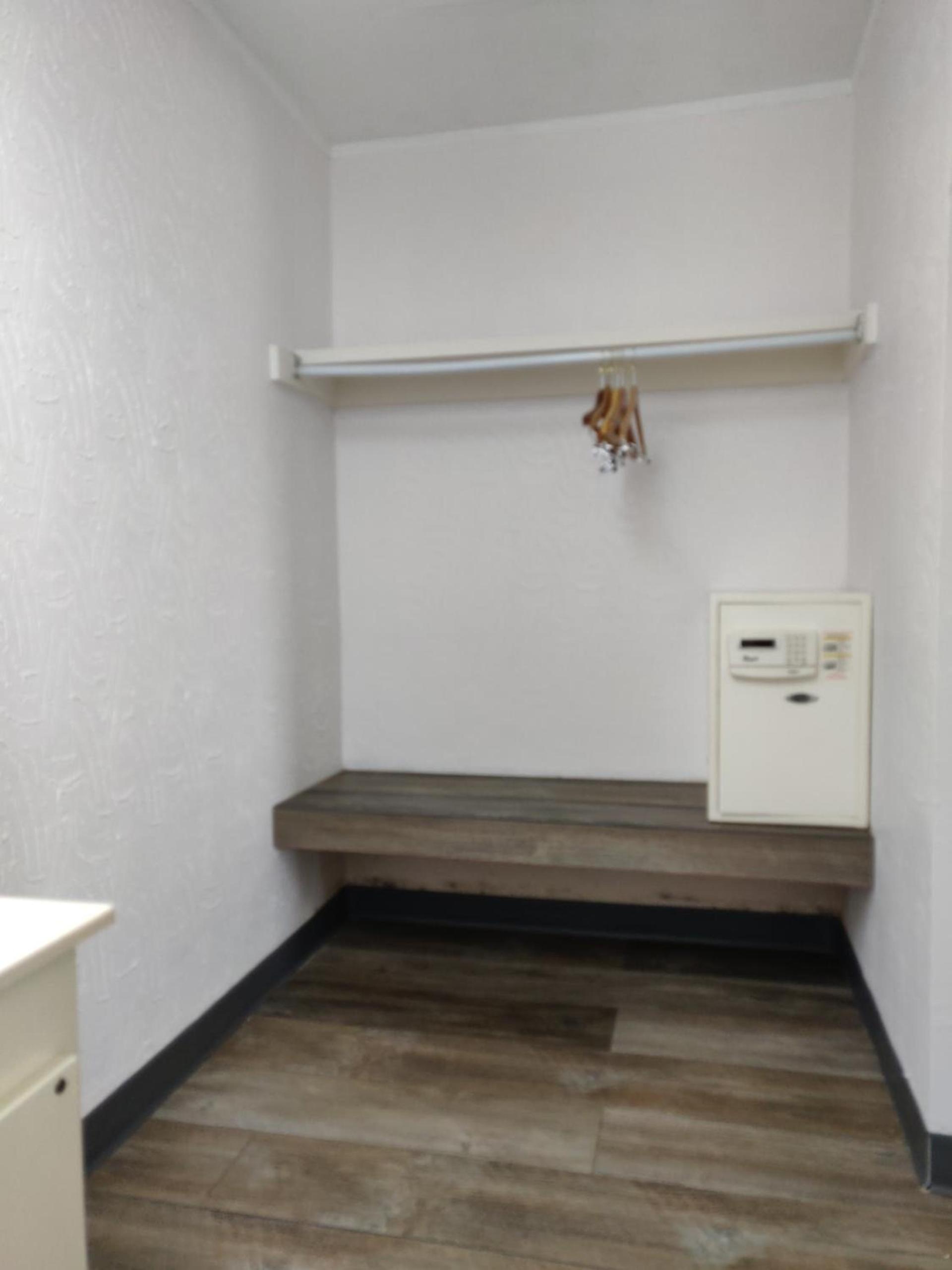 Sprucewood Inn photo 8