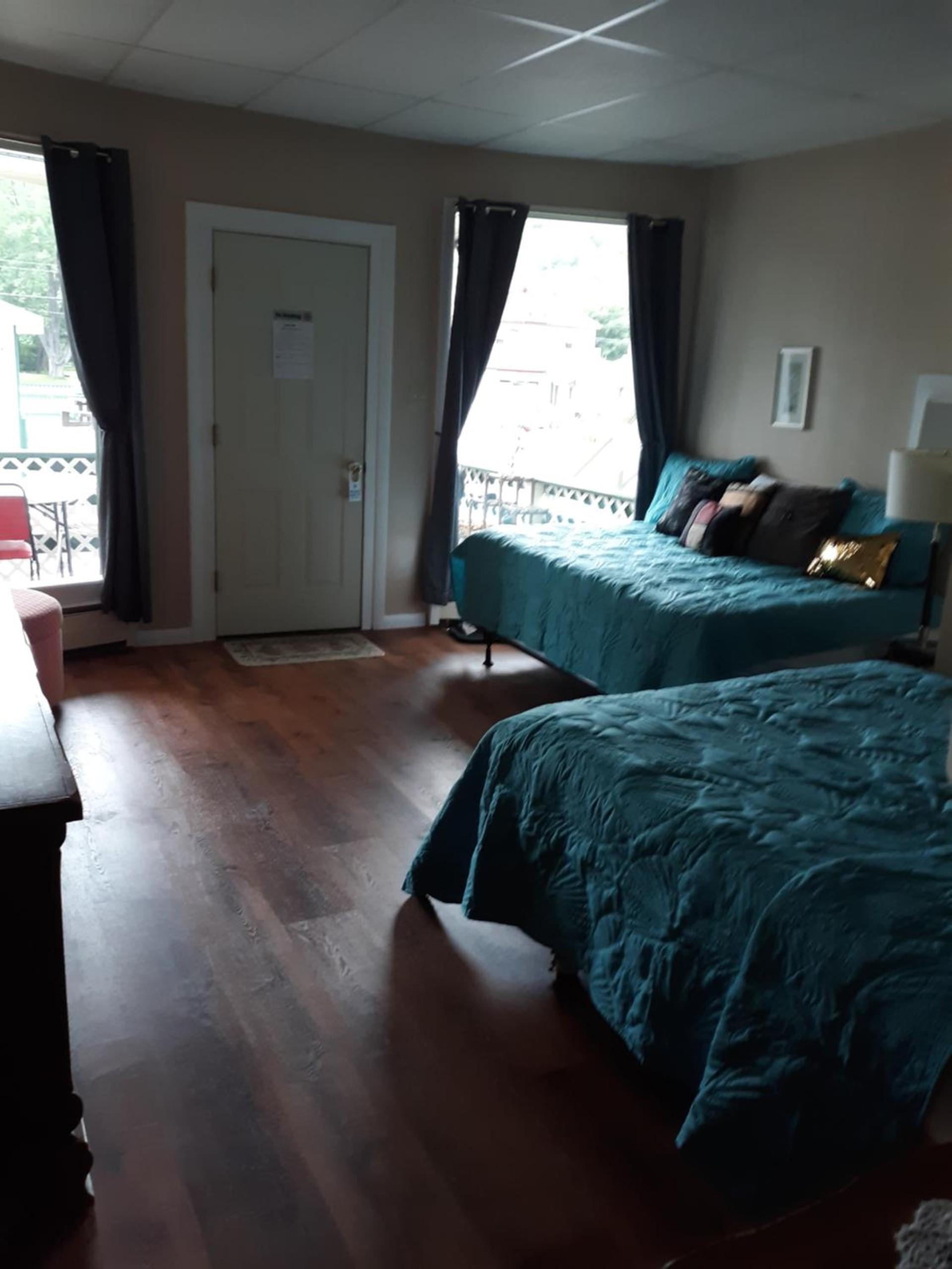 Northern Peaks Motor Inn photo 6