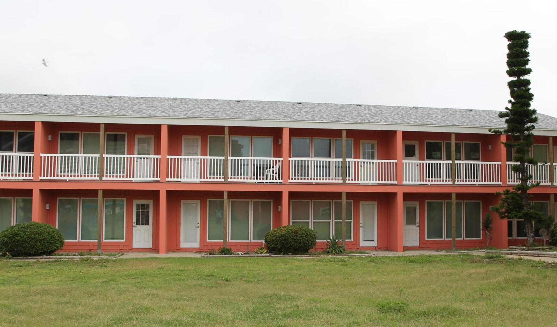 Executive Keys Condominiums on the Beach photo 1