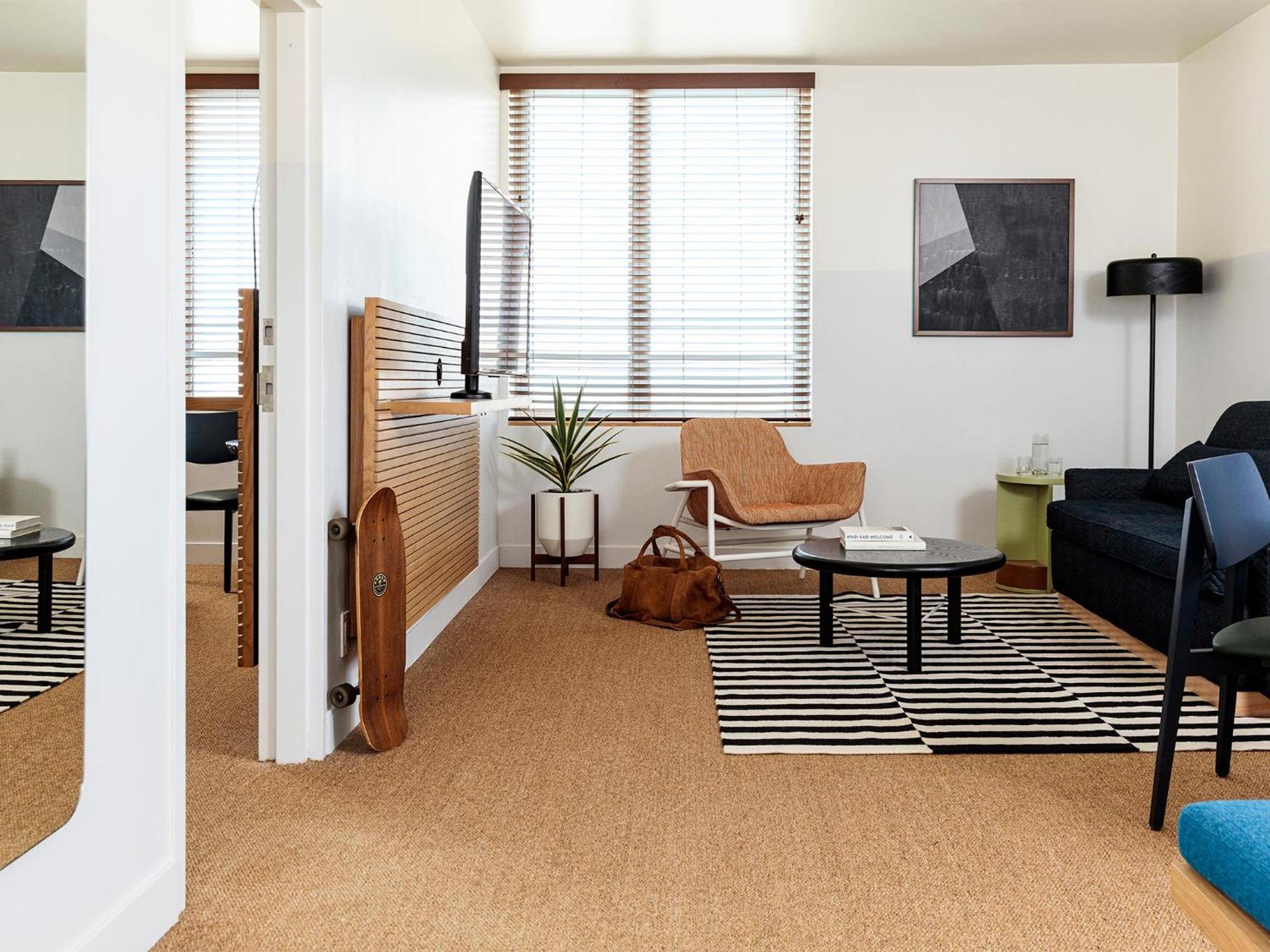 Hotel June West LA, a Member of Design Hotels photo 54