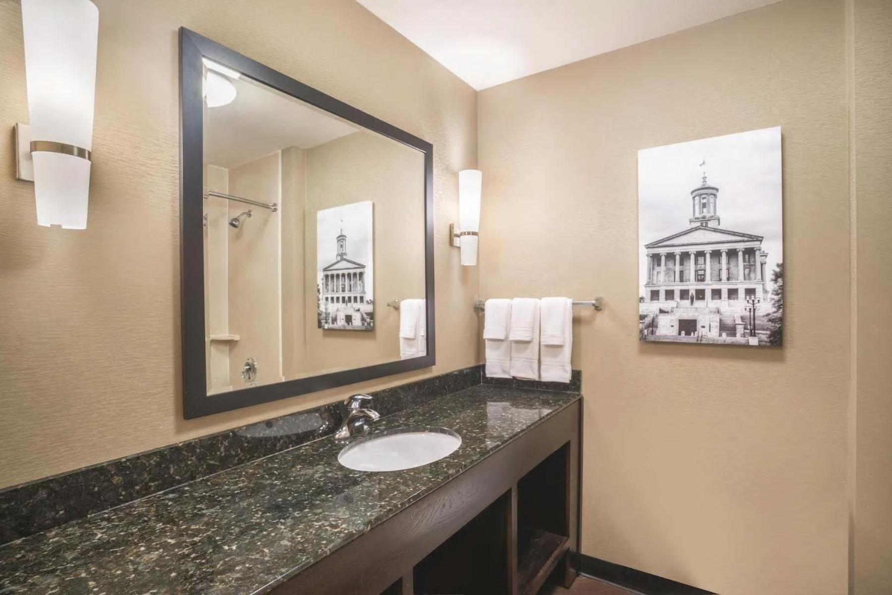 La Quinta by Wyndham Smyrna TN - Nashville photo 35