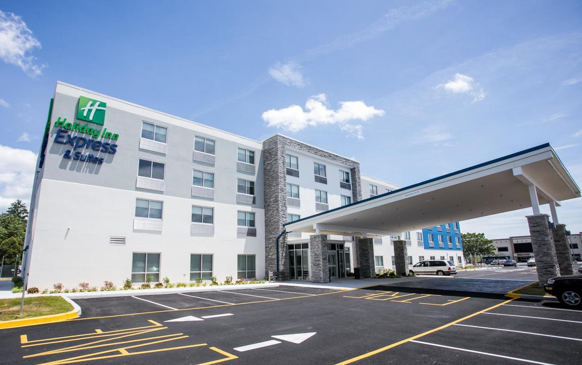 Holiday Inn Express & Suites Rehoboth Beach by IHG photo 1