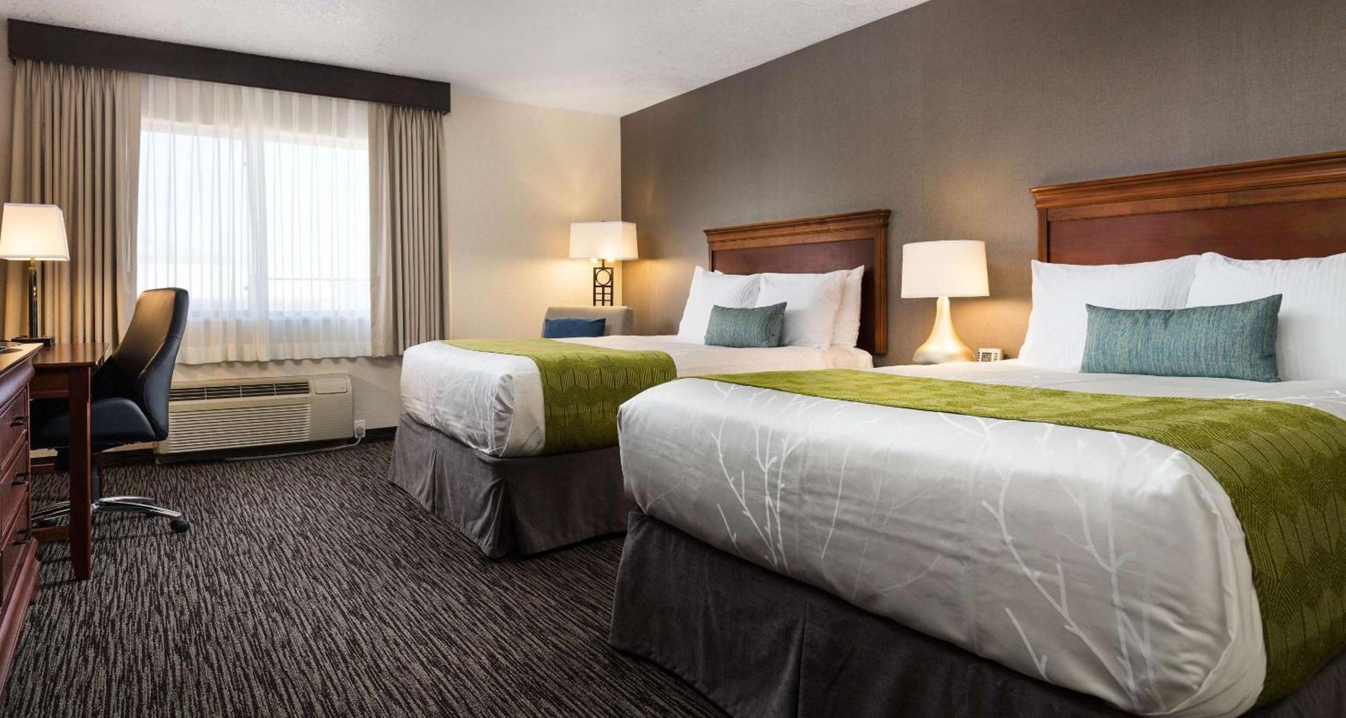 Best Western Plus Landmark Inn photo 17