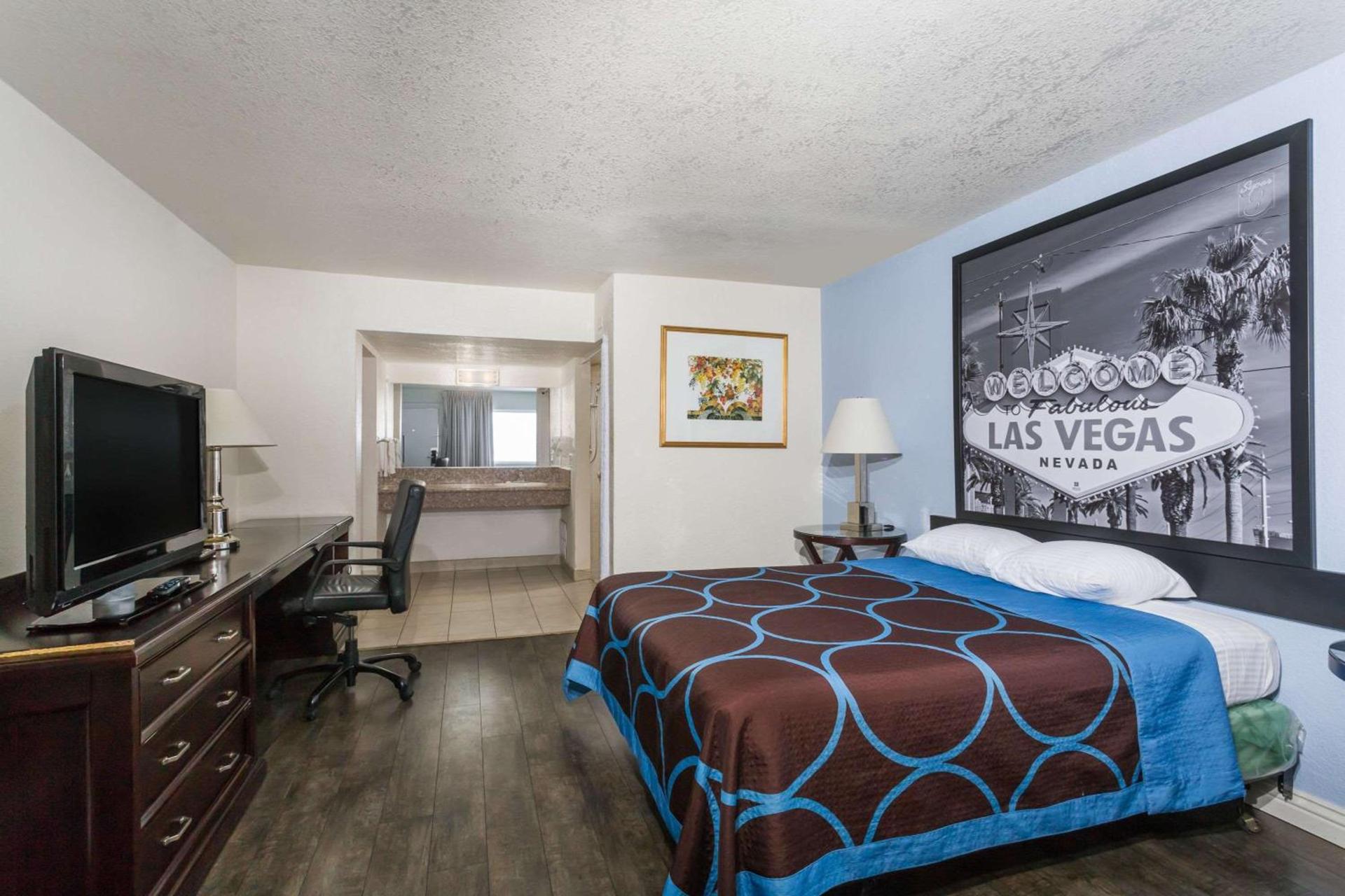 Super 8 by Wyndham Las Vegas North Strip/Fremont St. Area photo 5