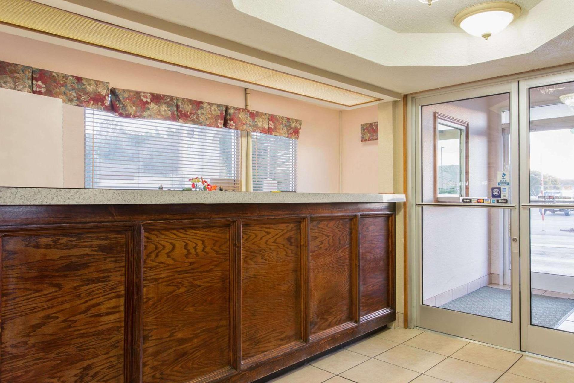 Super 8 by Wyndham Antioch/Nashville South East photo 5