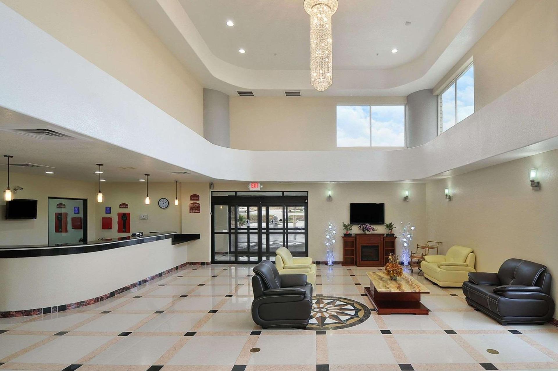 Ramada by Wyndham South Waco photo 2