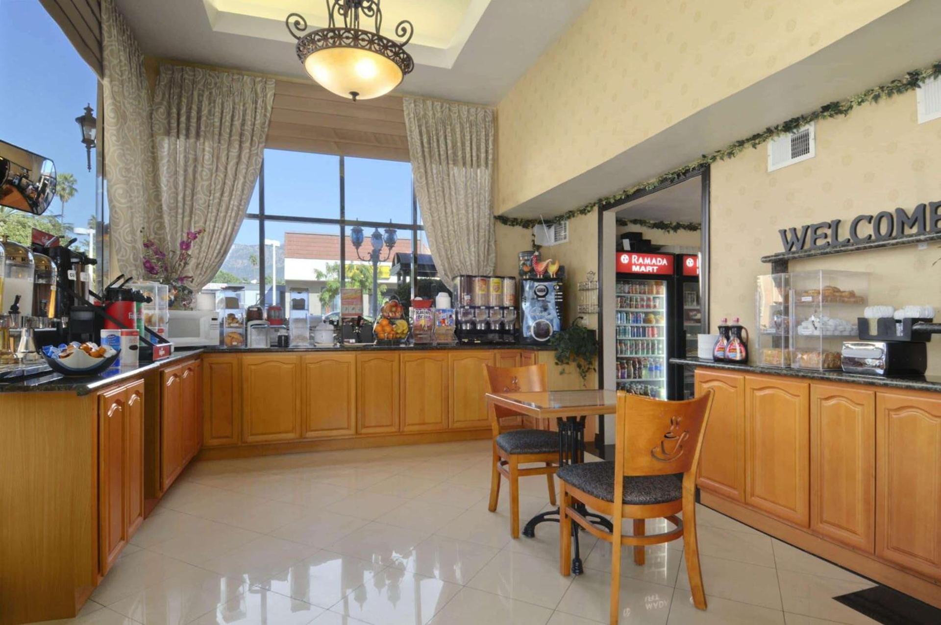 Ramada by Wyndham Pasadena photo 16