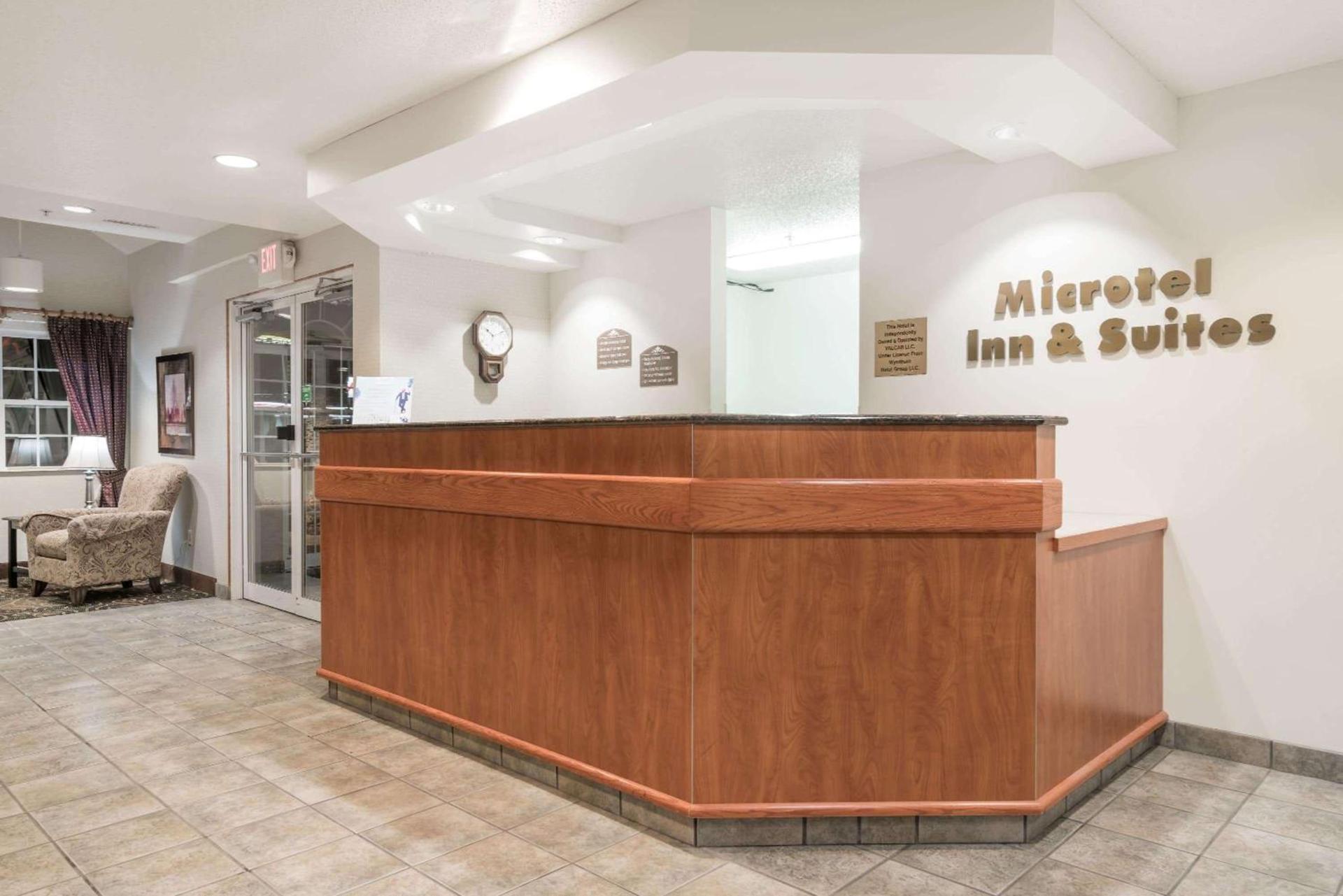 Microtel Inn & Suites by Wyndham Rice Lake photo 25