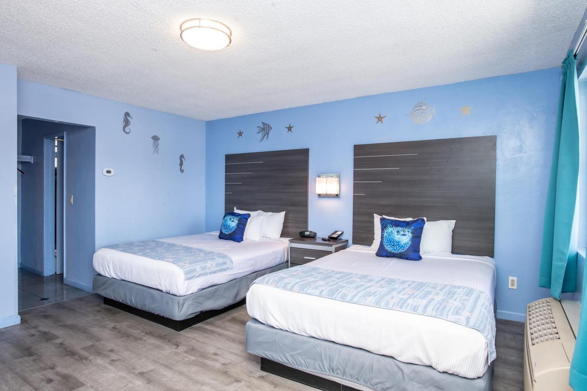 Aqua Breeze Inn photo 6