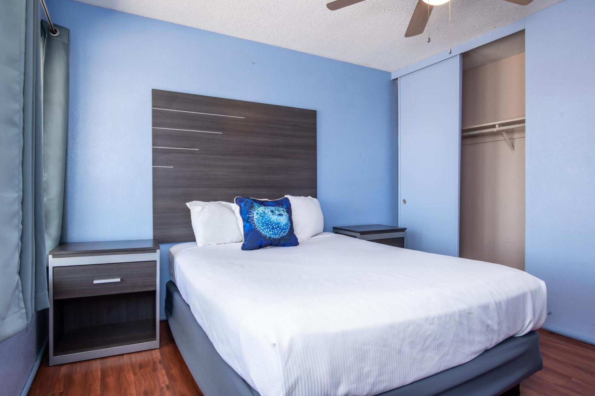 Aqua Breeze Inn photo 16