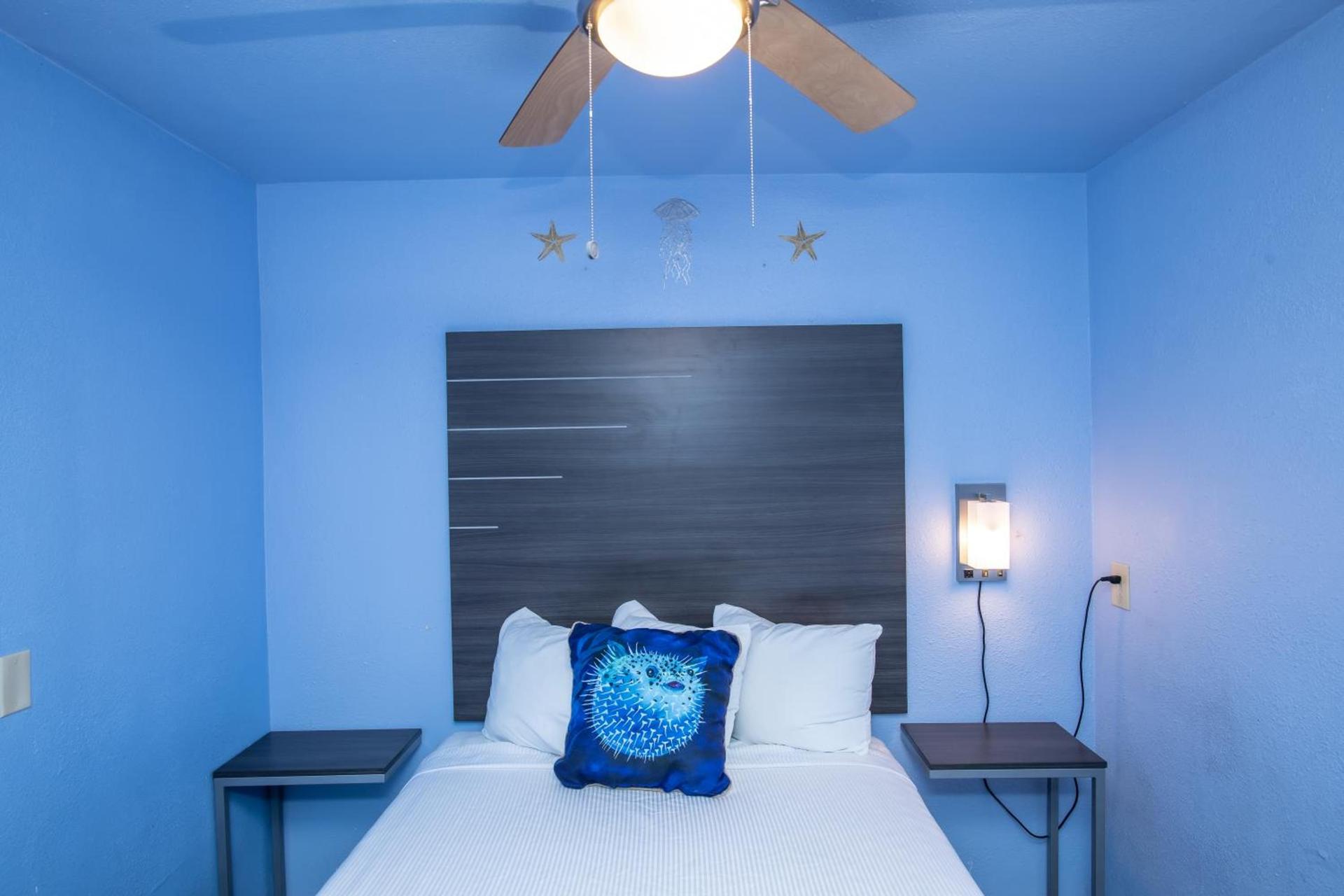 Aqua Breeze Inn photo 8