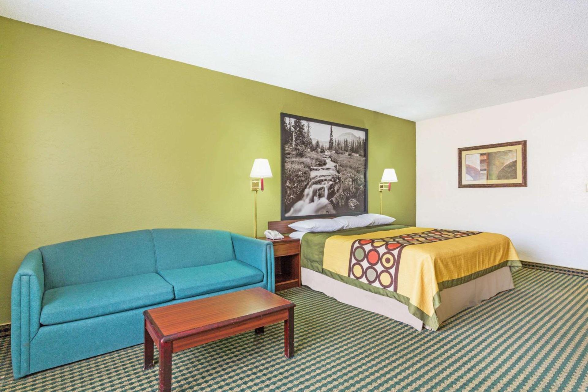 Super 8 by Wyndham Wendover photo 7