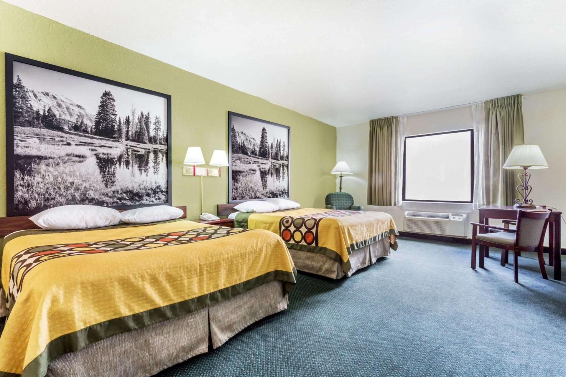 Super 8 by Wyndham Wendover photo 9