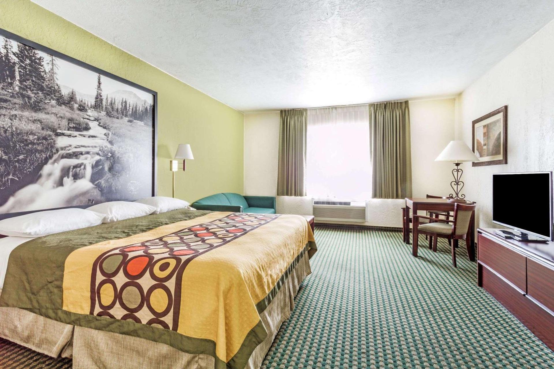 Super 8 by Wyndham Wendover photo 13