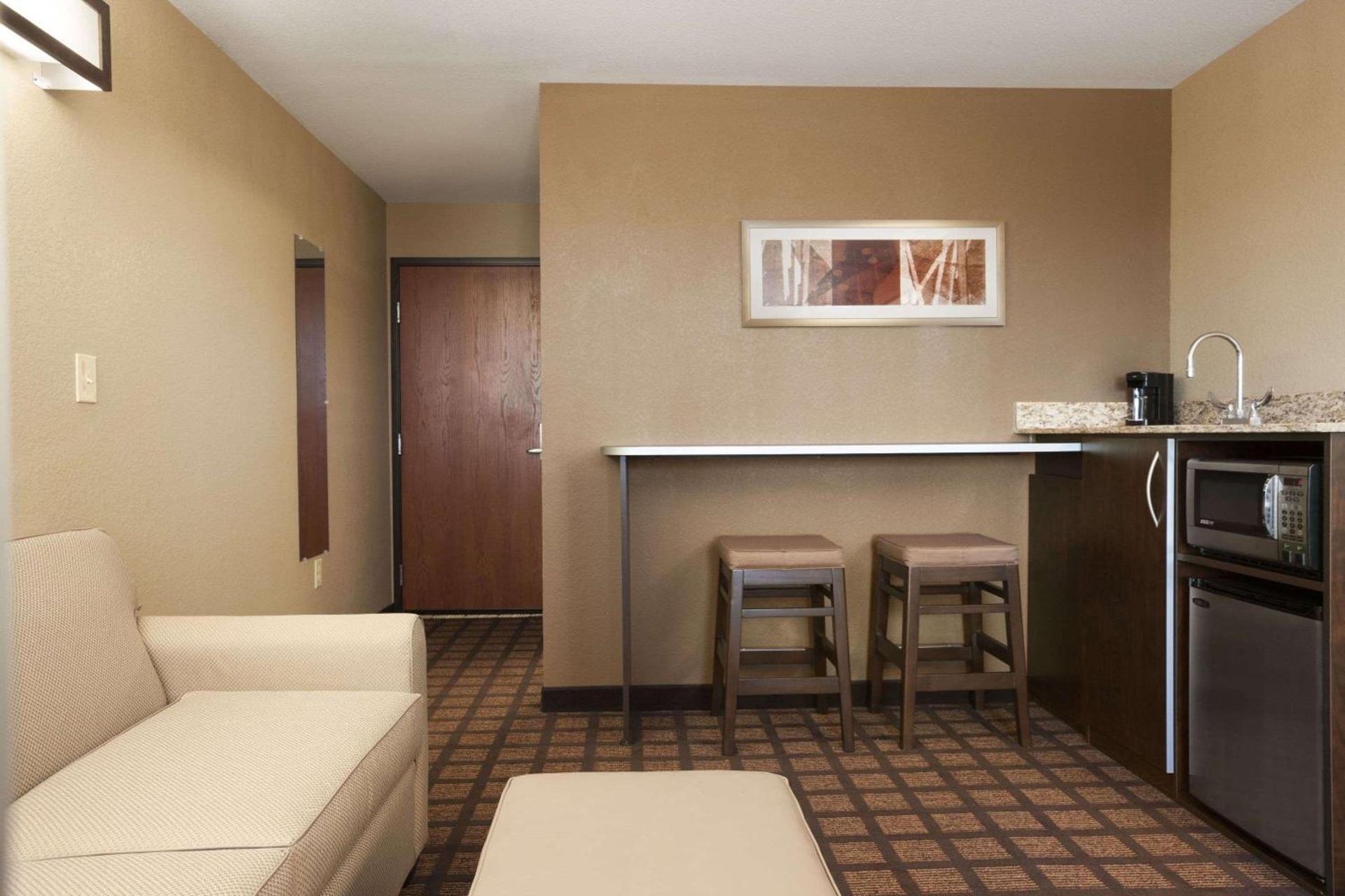 Microtel Inn & Suites Pleasanton photo 33