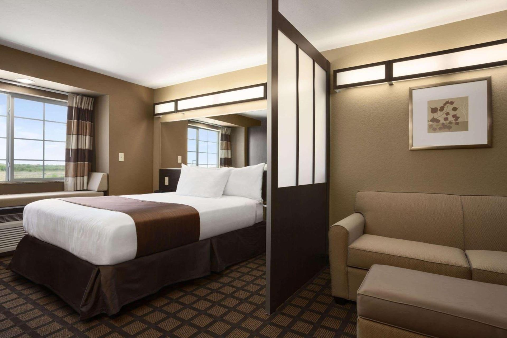 Microtel Inn & Suites Pleasanton photo 36