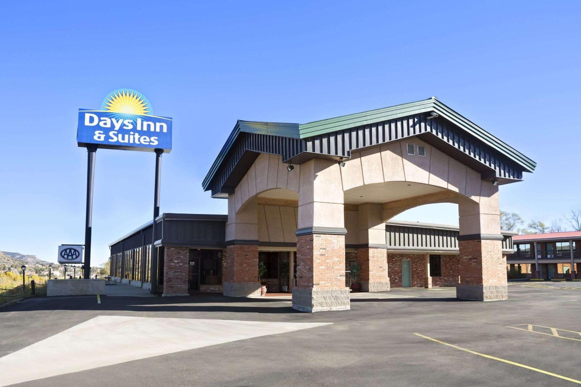 Days Inn & Suites by Wyndham Trinidad — hotel in Trinidad