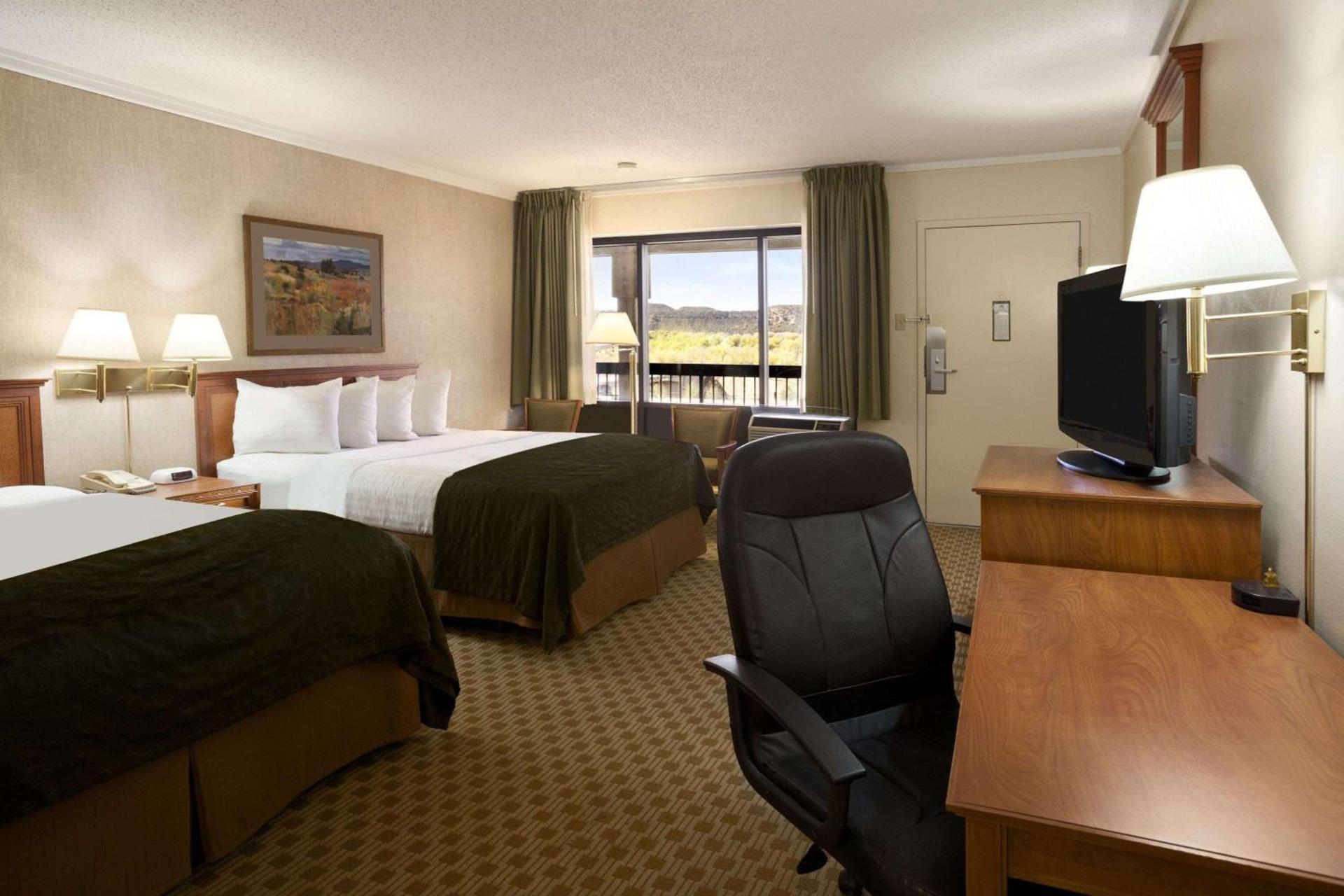Days Inn & Suites by Wyndham Trinidad photo 39