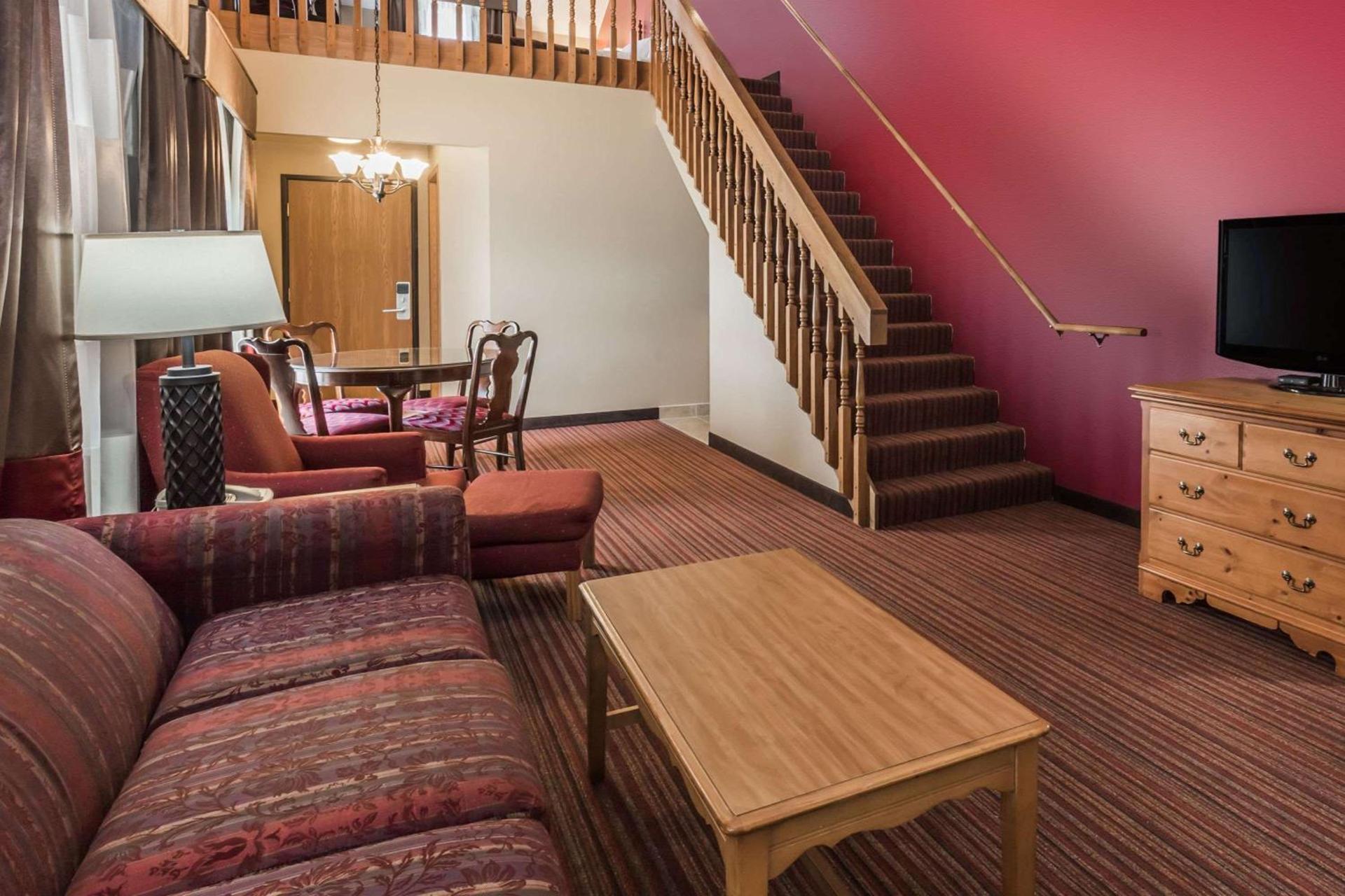 Baymont by Wyndham Mequon Milwaukee Area photo 42