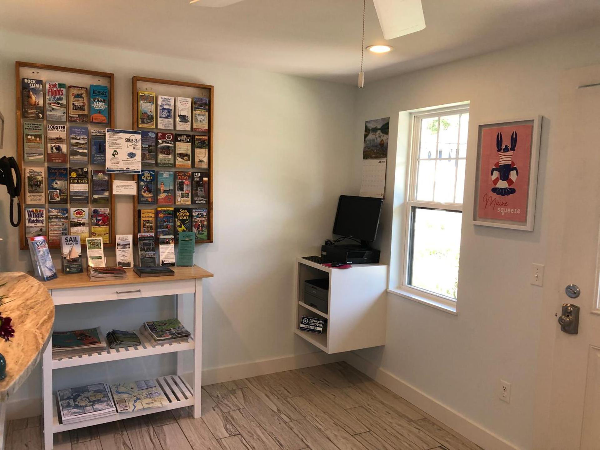 Island Place photo 11