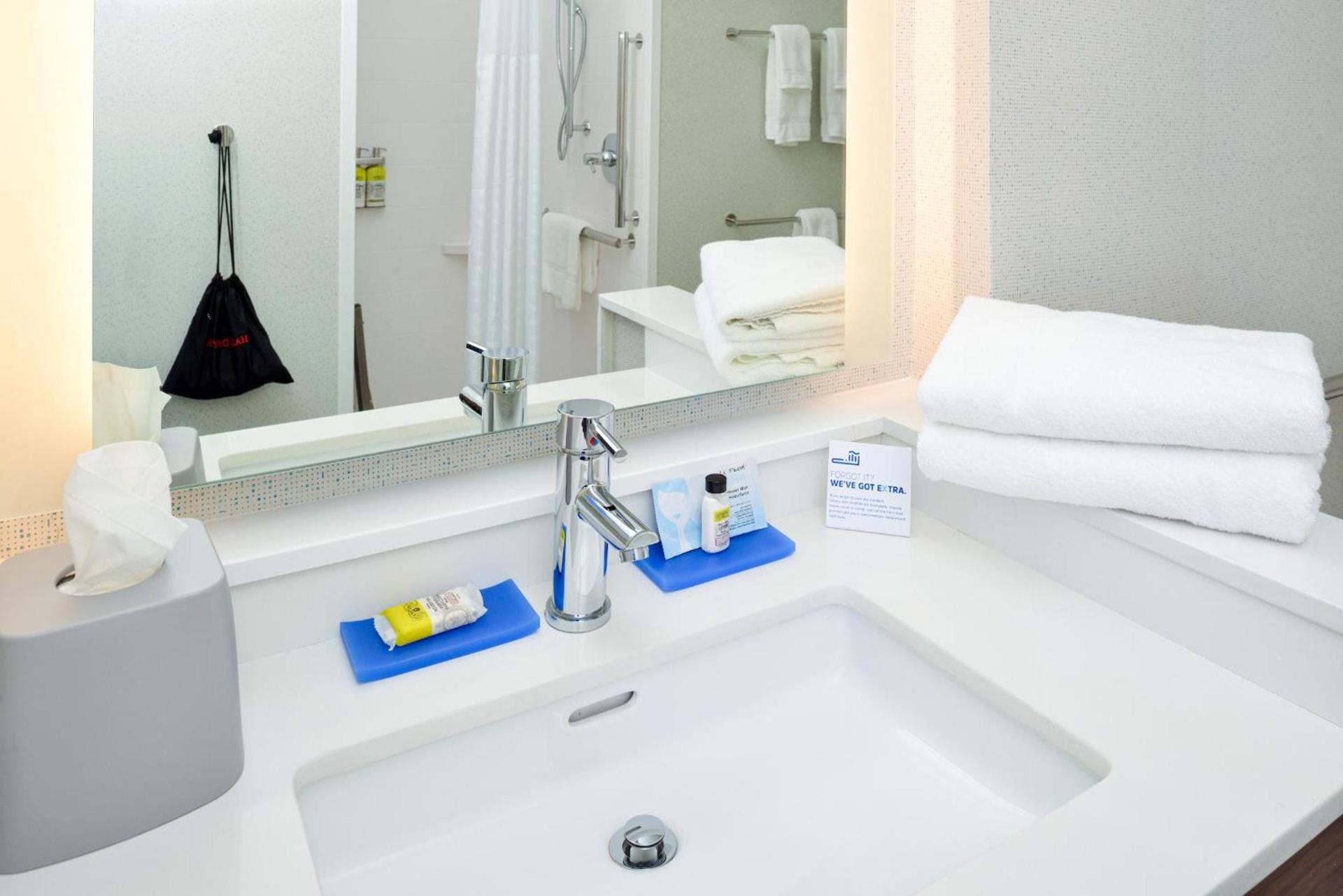 Holiday Inn Express & Suites - Elko by IHG photo 7