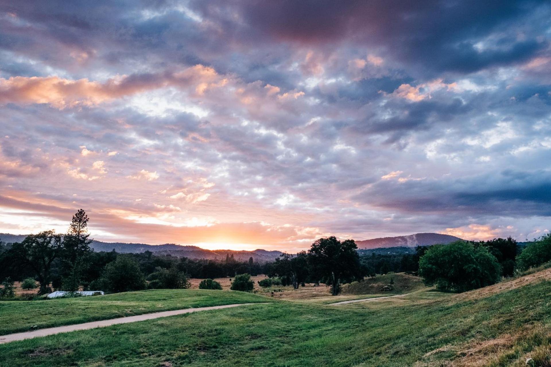 Sierra Meadows photo 20