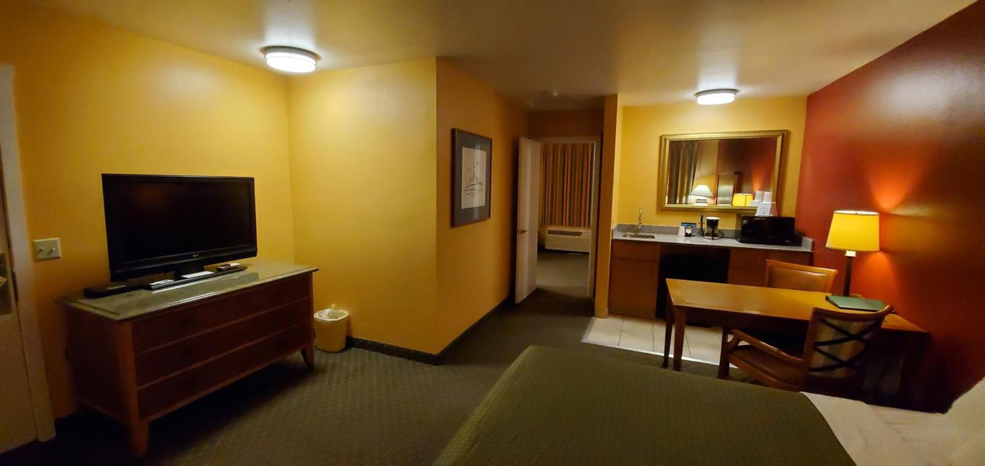 Olympic View Inn photo 6
