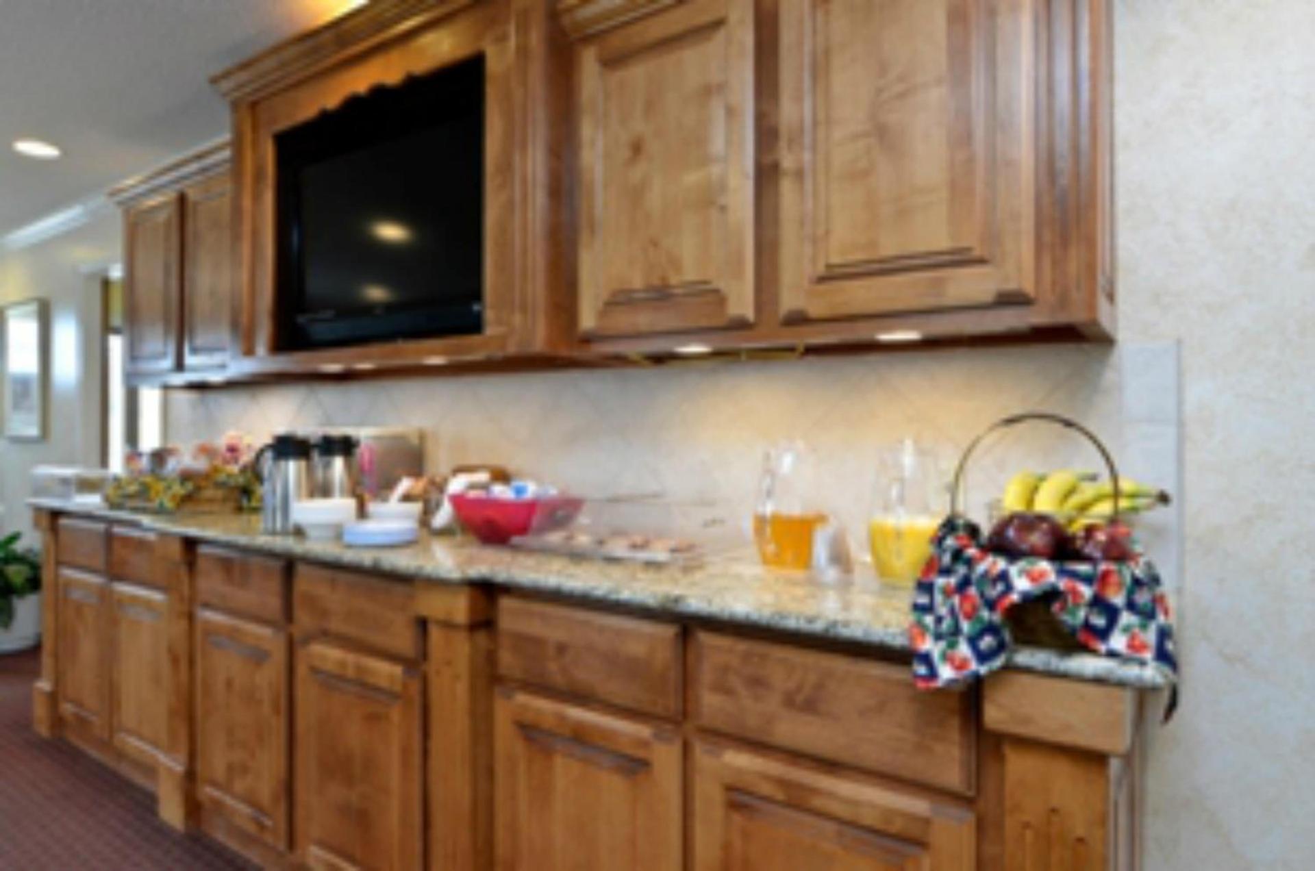 SureStay by Best Western Cameron photo 55