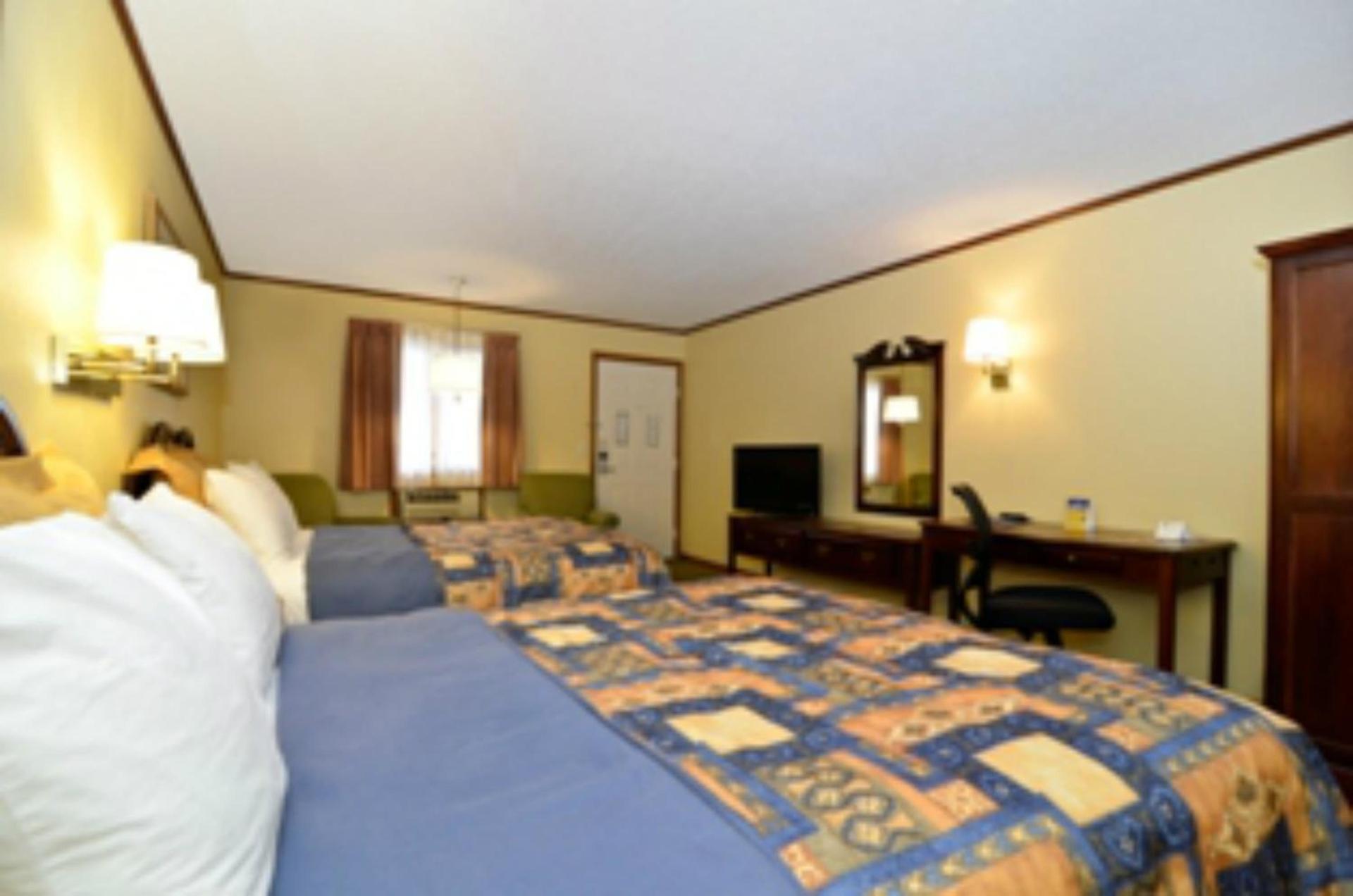 SureStay by Best Western Cameron photo 38