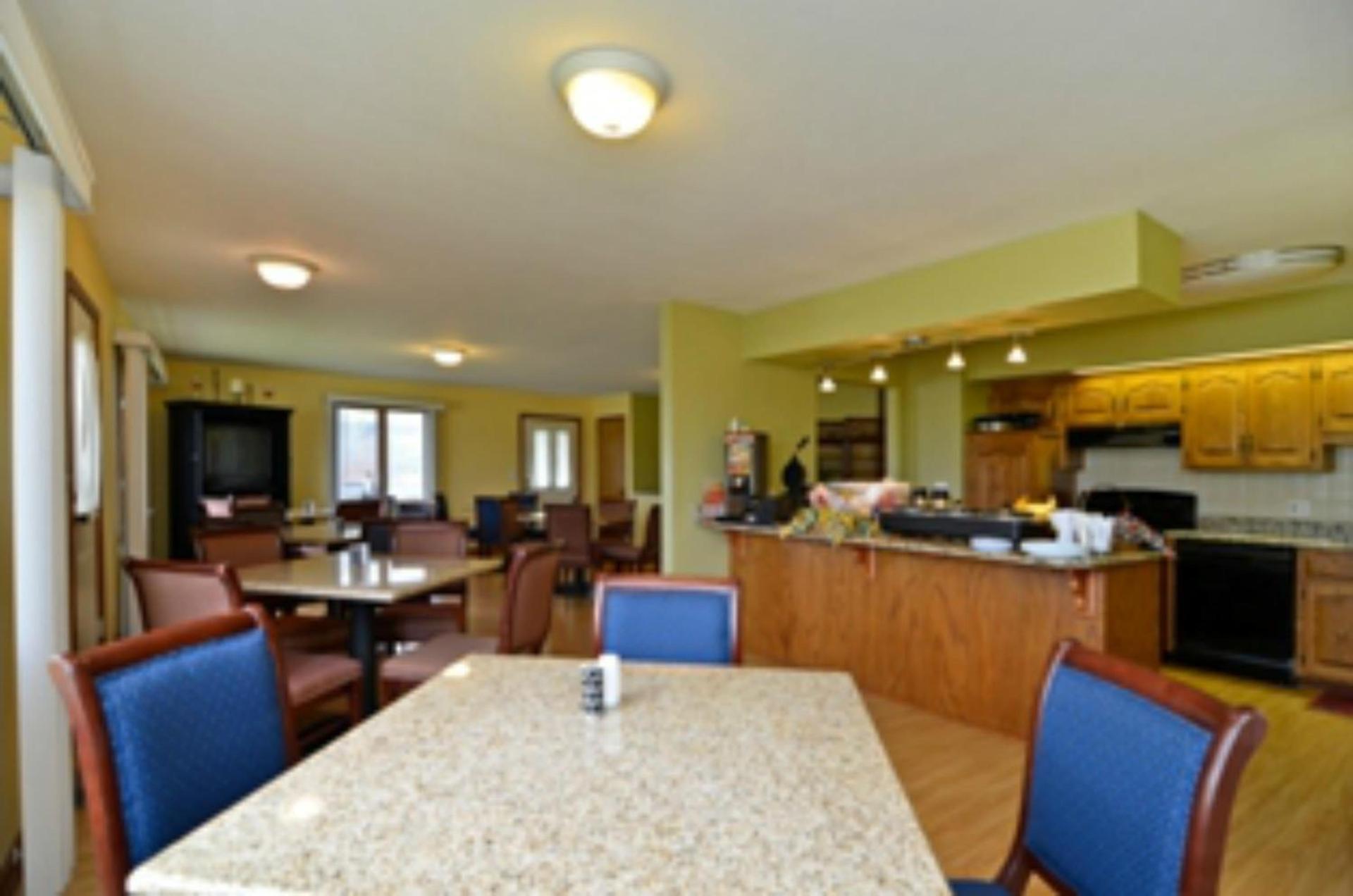 SureStay by Best Western Cameron photo 50