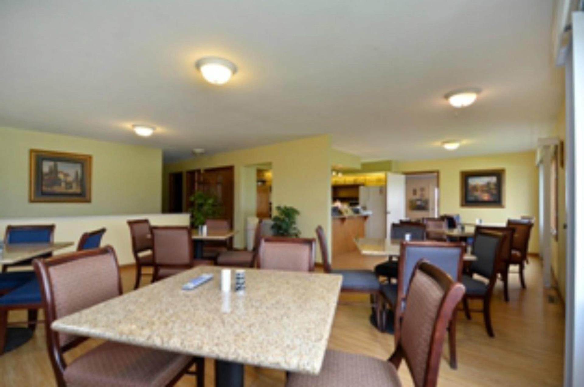 SureStay by Best Western Cameron photo 51