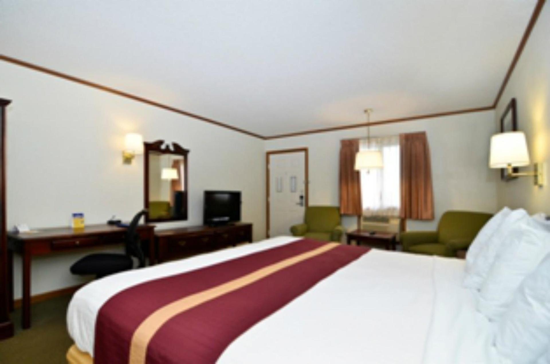 SureStay by Best Western Cameron photo 35