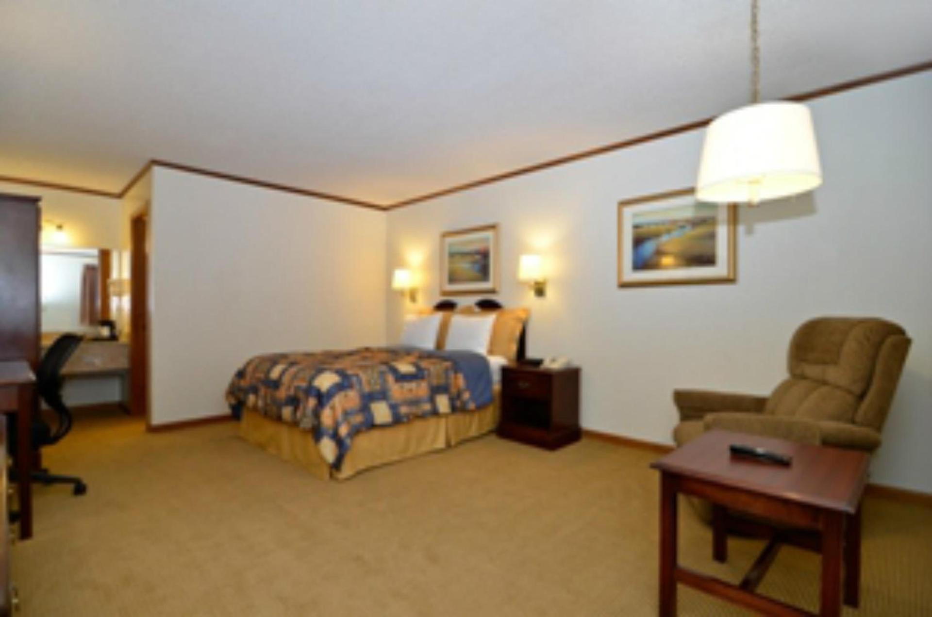 SureStay by Best Western Cameron photo 36