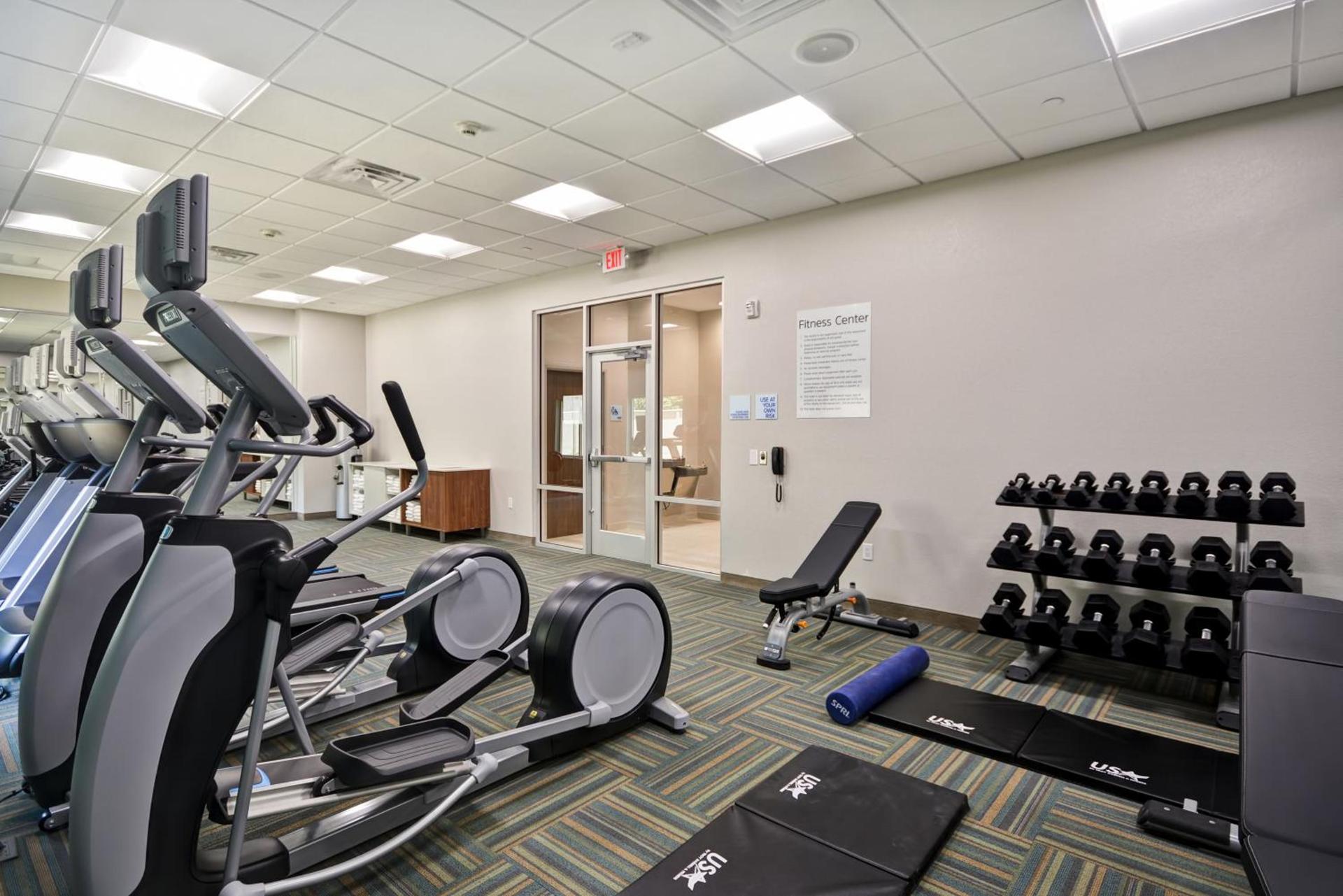 Holiday Inn Express & Suites - Houston NASA - Boardwalk Area by IHG photo 12