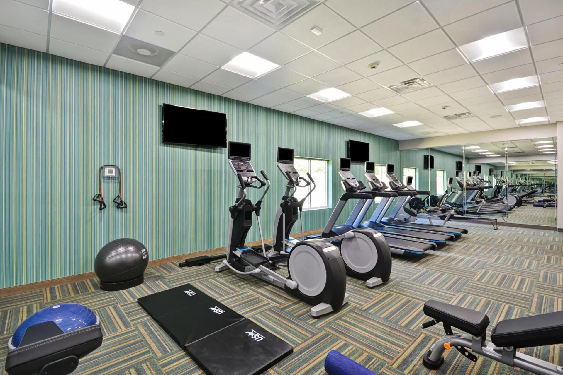 Holiday Inn Express & Suites - Houston NASA - Boardwalk Area by IHG photo 13