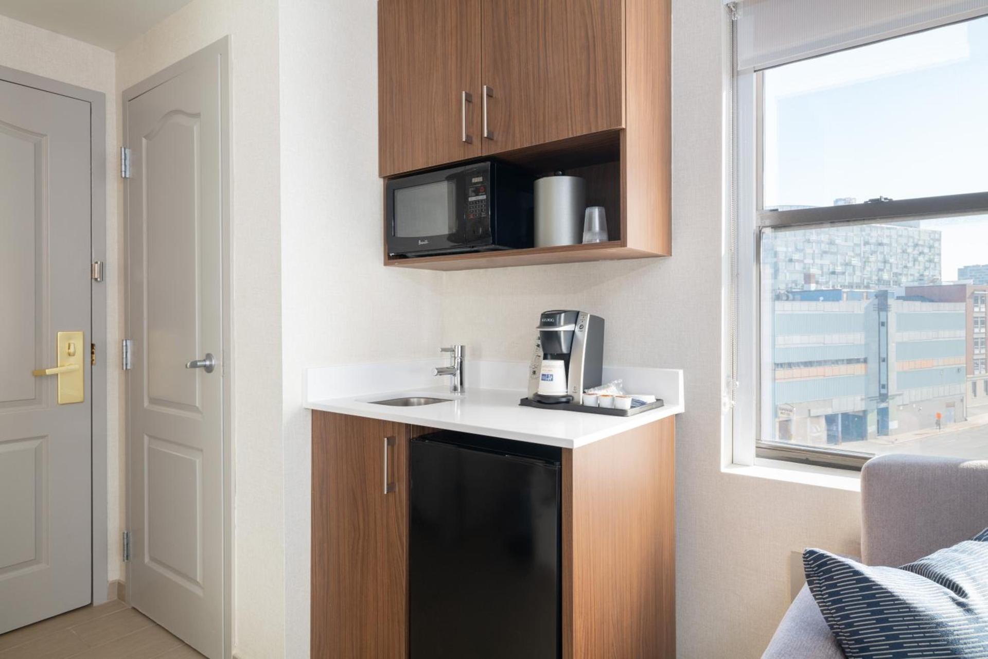 Holiday Inn Express & Suites Boston - Cambridge by IHG photo 35