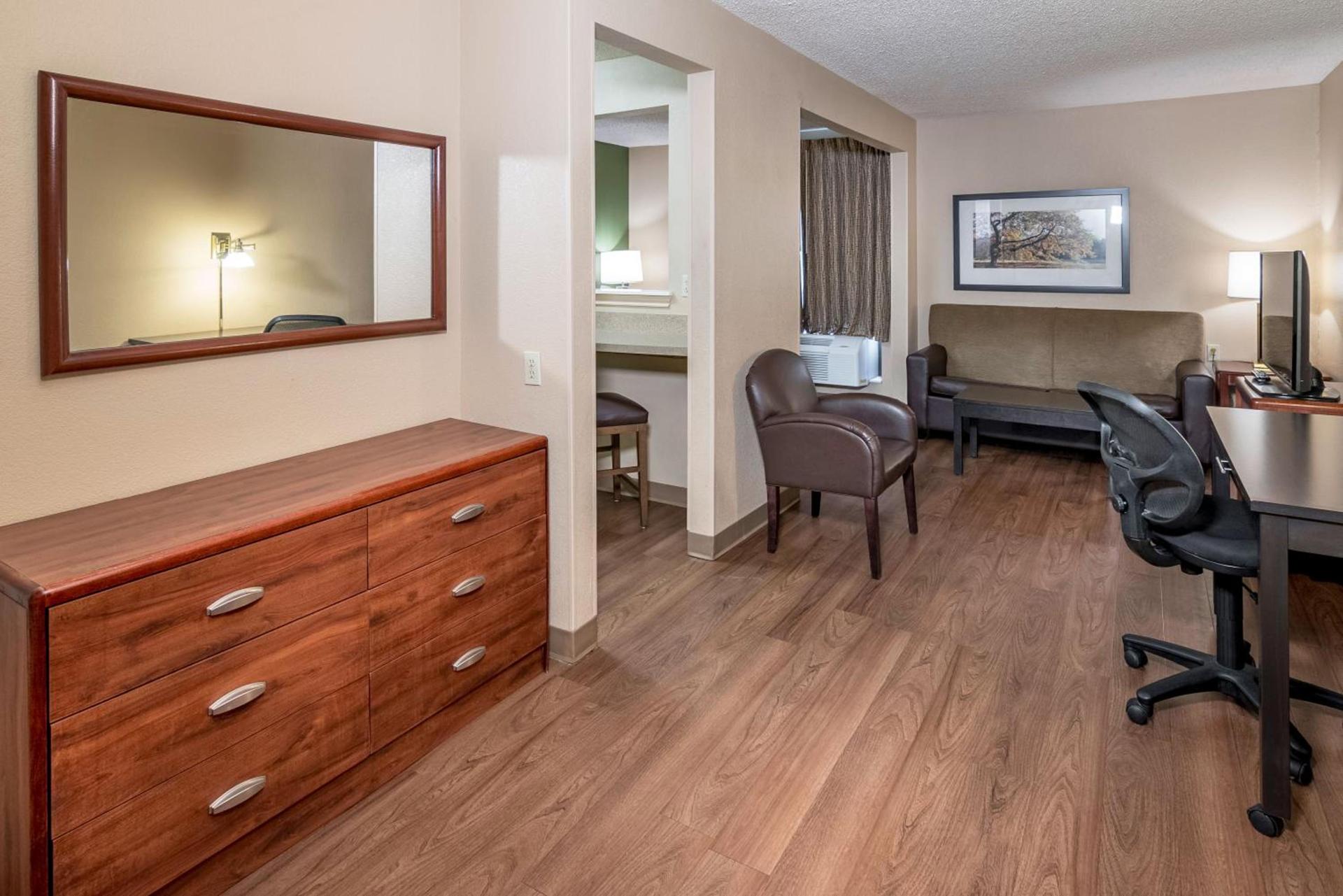 Extended Stay America Suites - Tulsa - Midtown photo 68