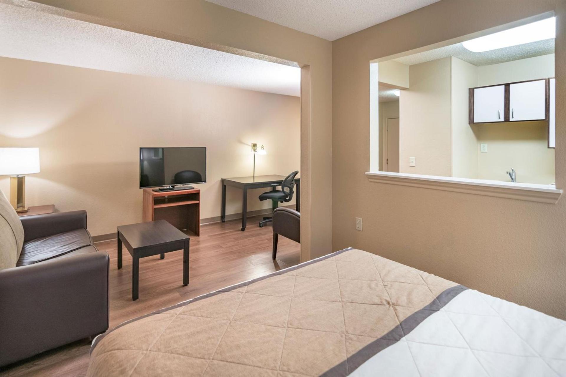 Extended Stay America Suites - Arlington - Six Flags photo 62