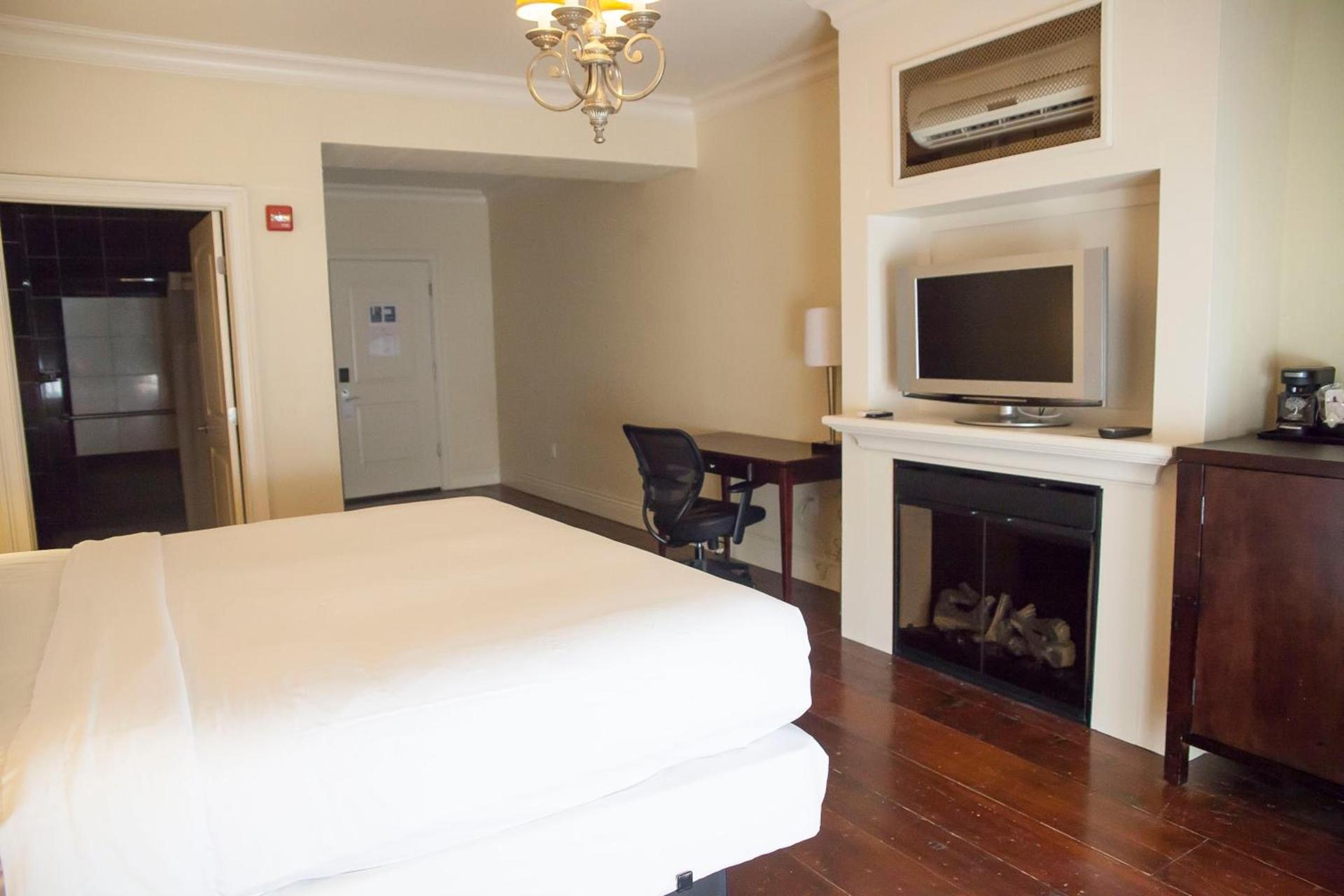Niagara Crossing Hotel and Spa photo 5