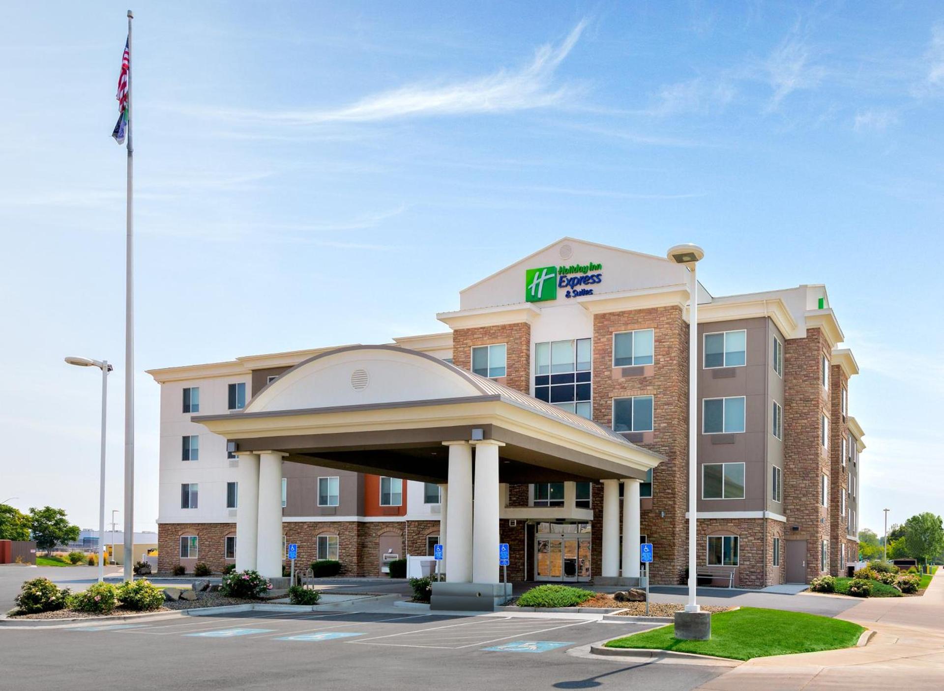 Holiday Inn Express Hotel & Suites Ontario by IHG photo 11