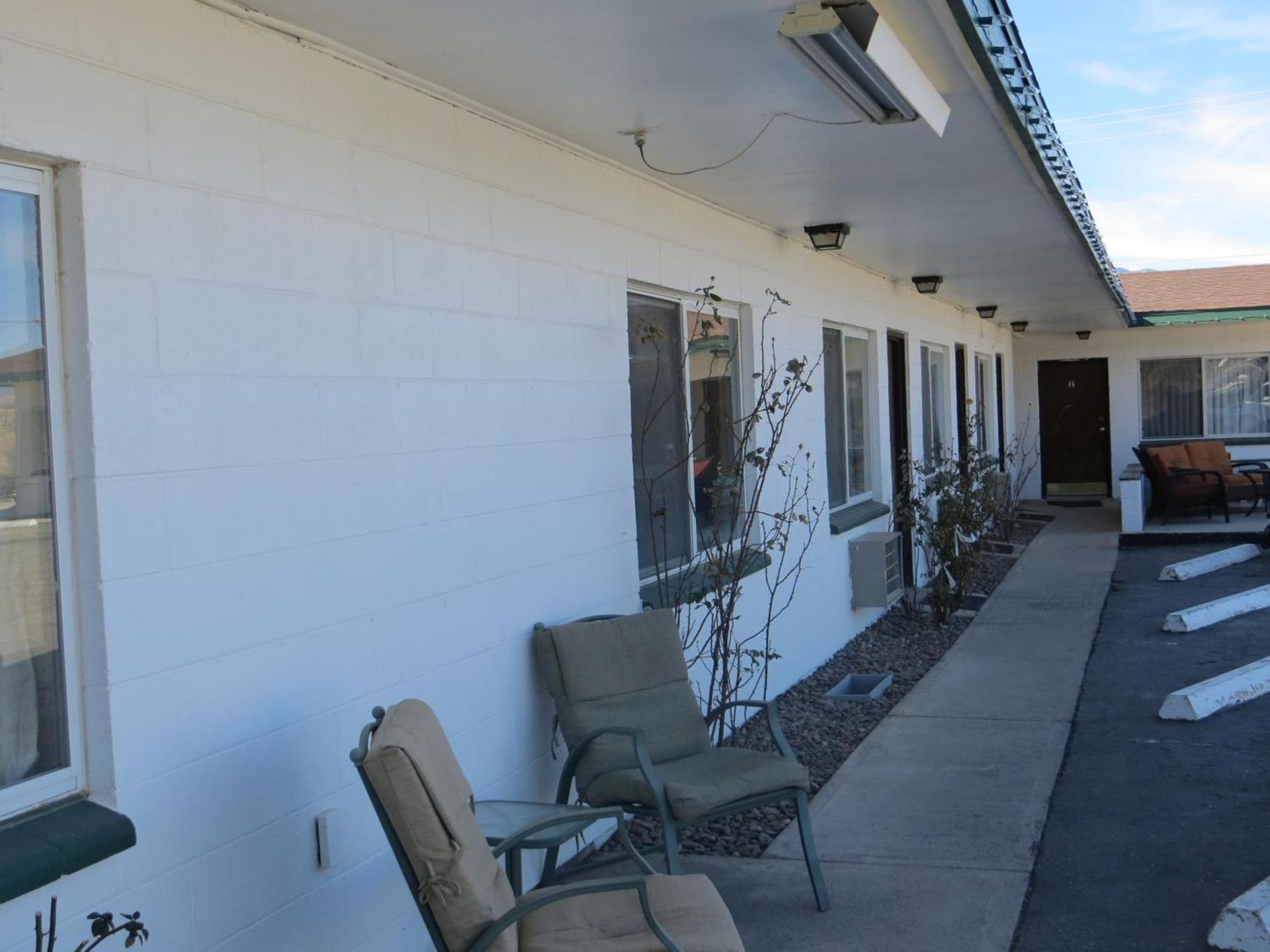 Alamo Inn photo 1