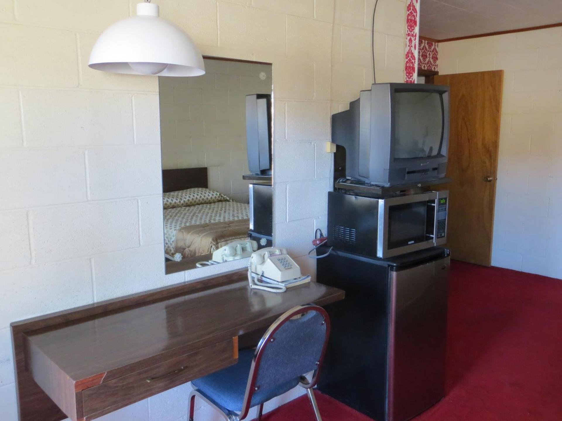 Alamo Inn photo 12