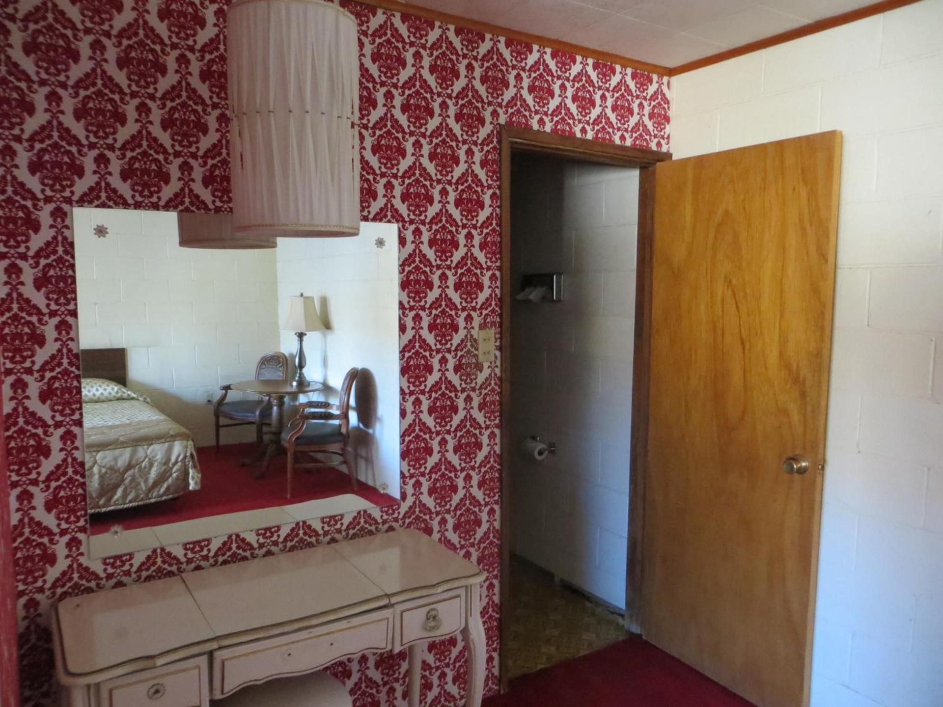 Alamo Inn photo 16