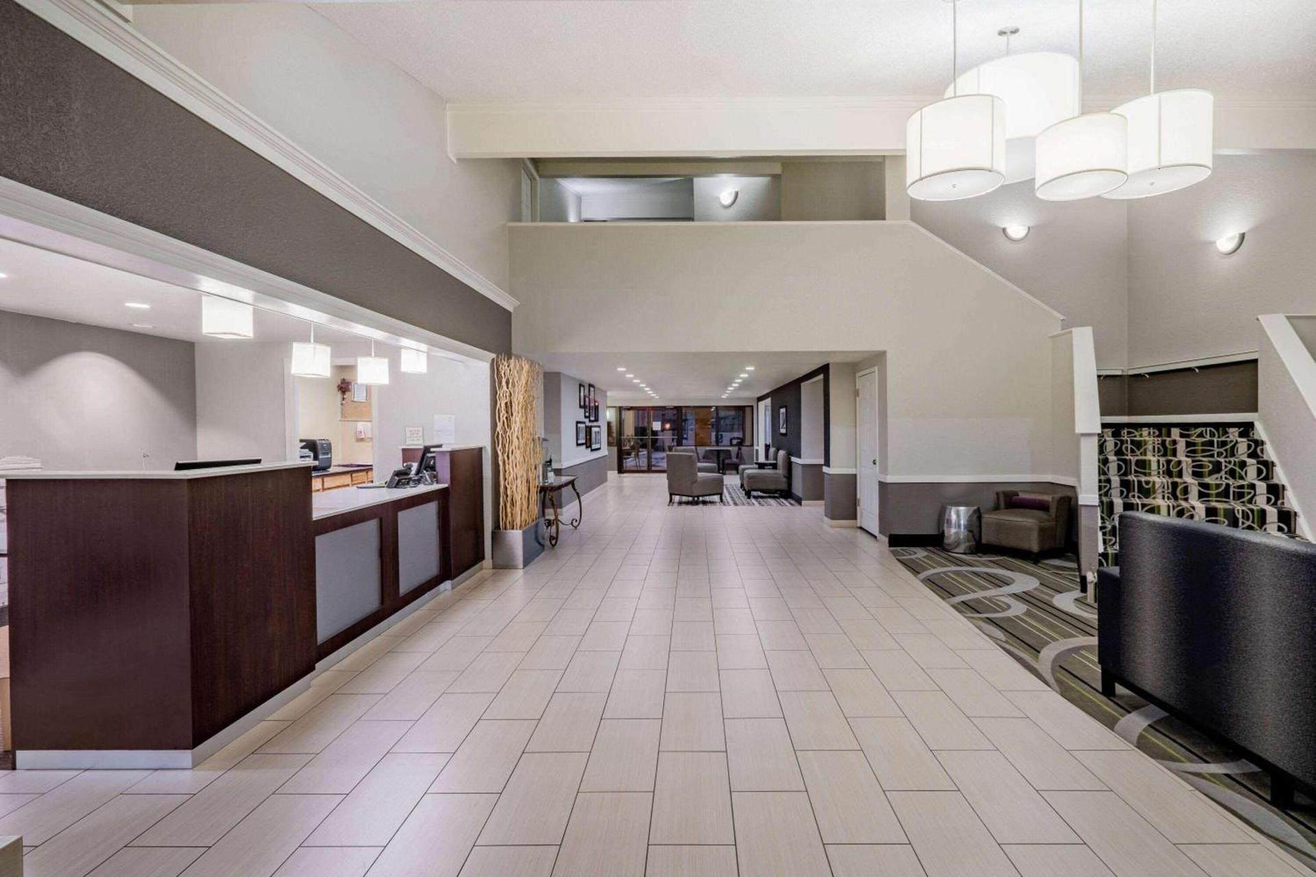La Quinta Inn by Wyndham El Dorado photo 38