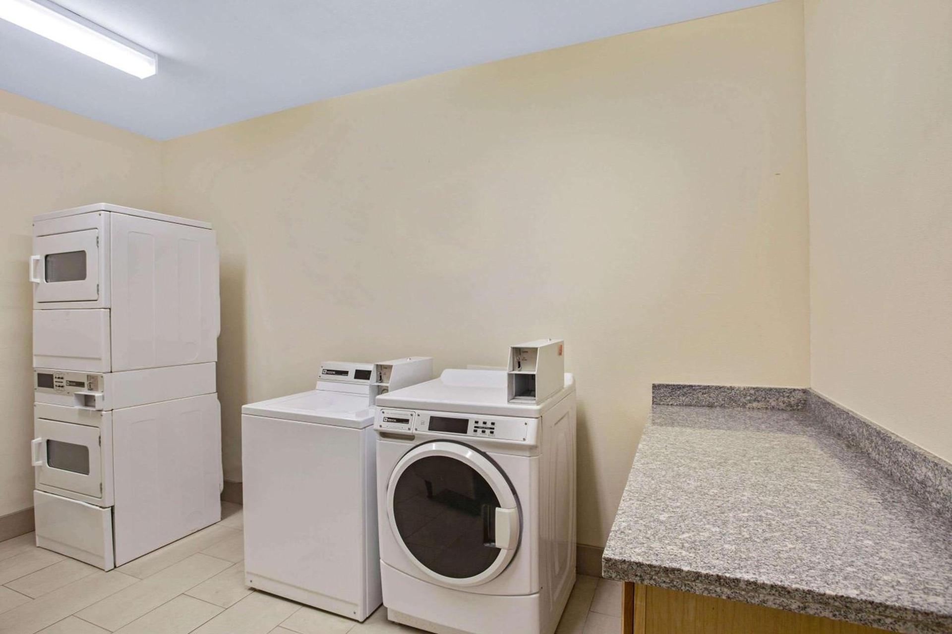 La Quinta by Wyndham Austin NW/Lakeline Mall photo 27