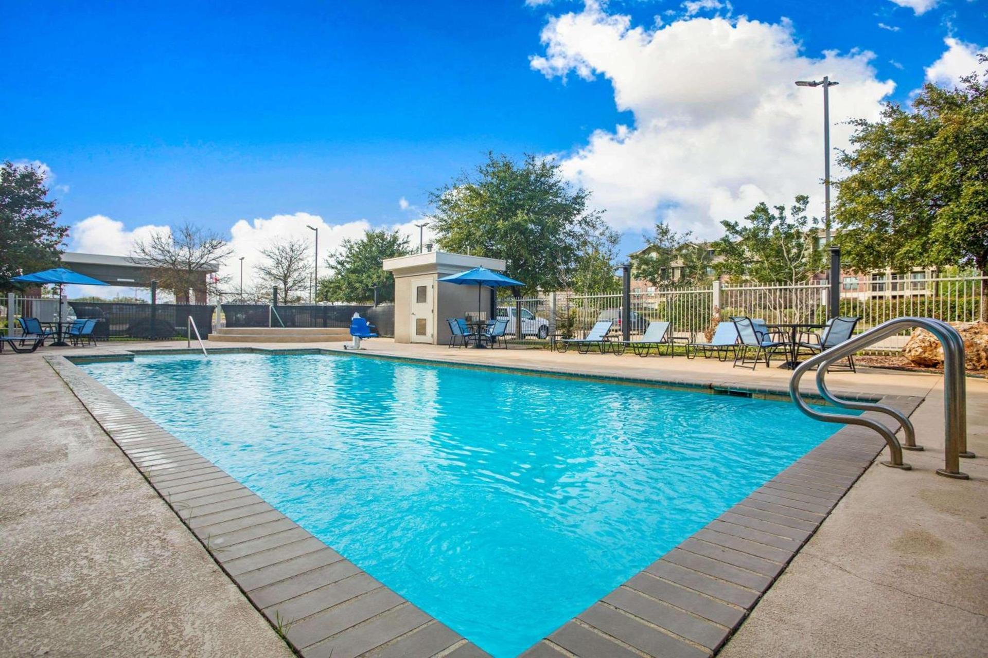 La Quinta by Wyndham Austin NW/Lakeline Mall photo 16