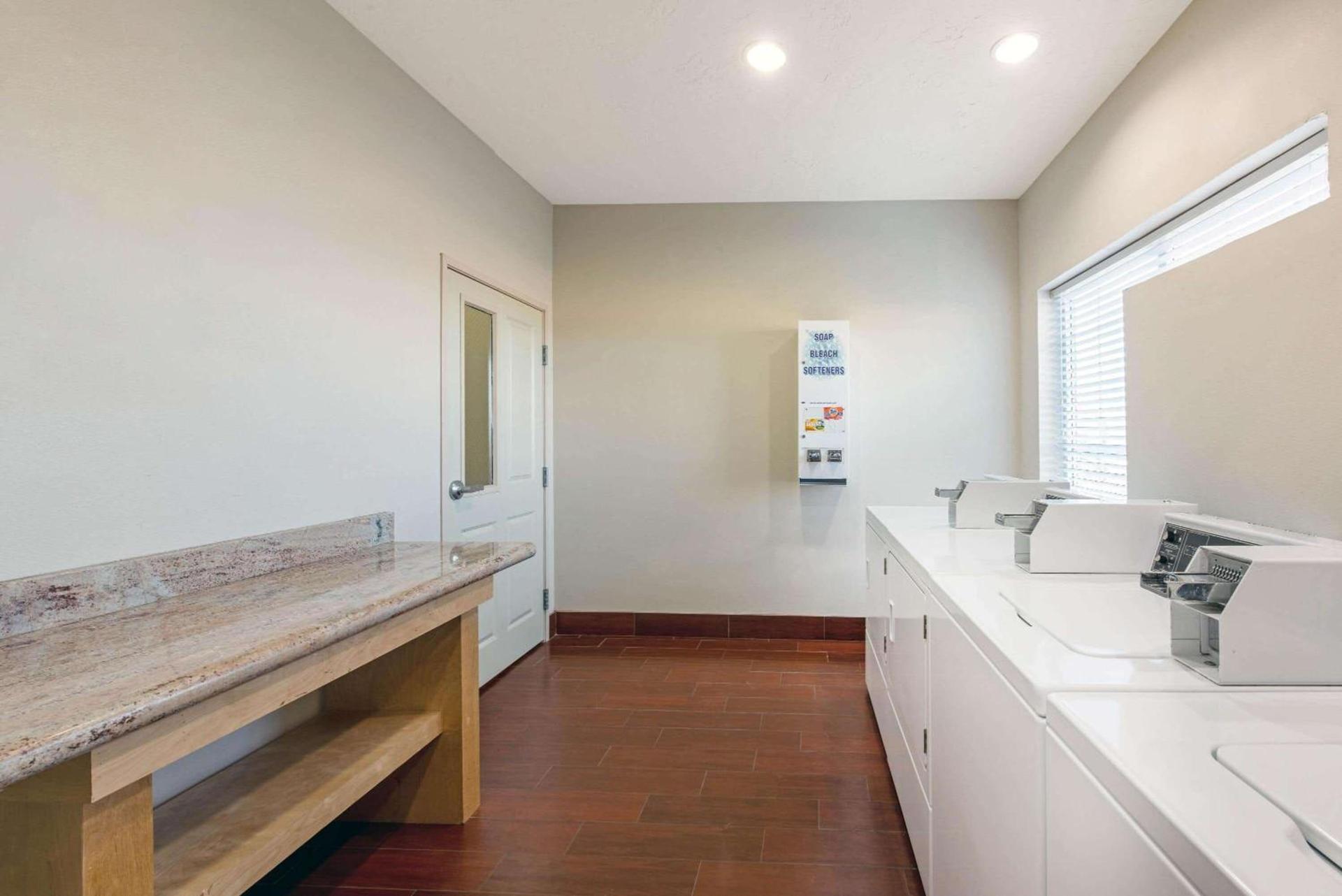 La Quinta by Wyndham Leesville Ft. Polk photo 13