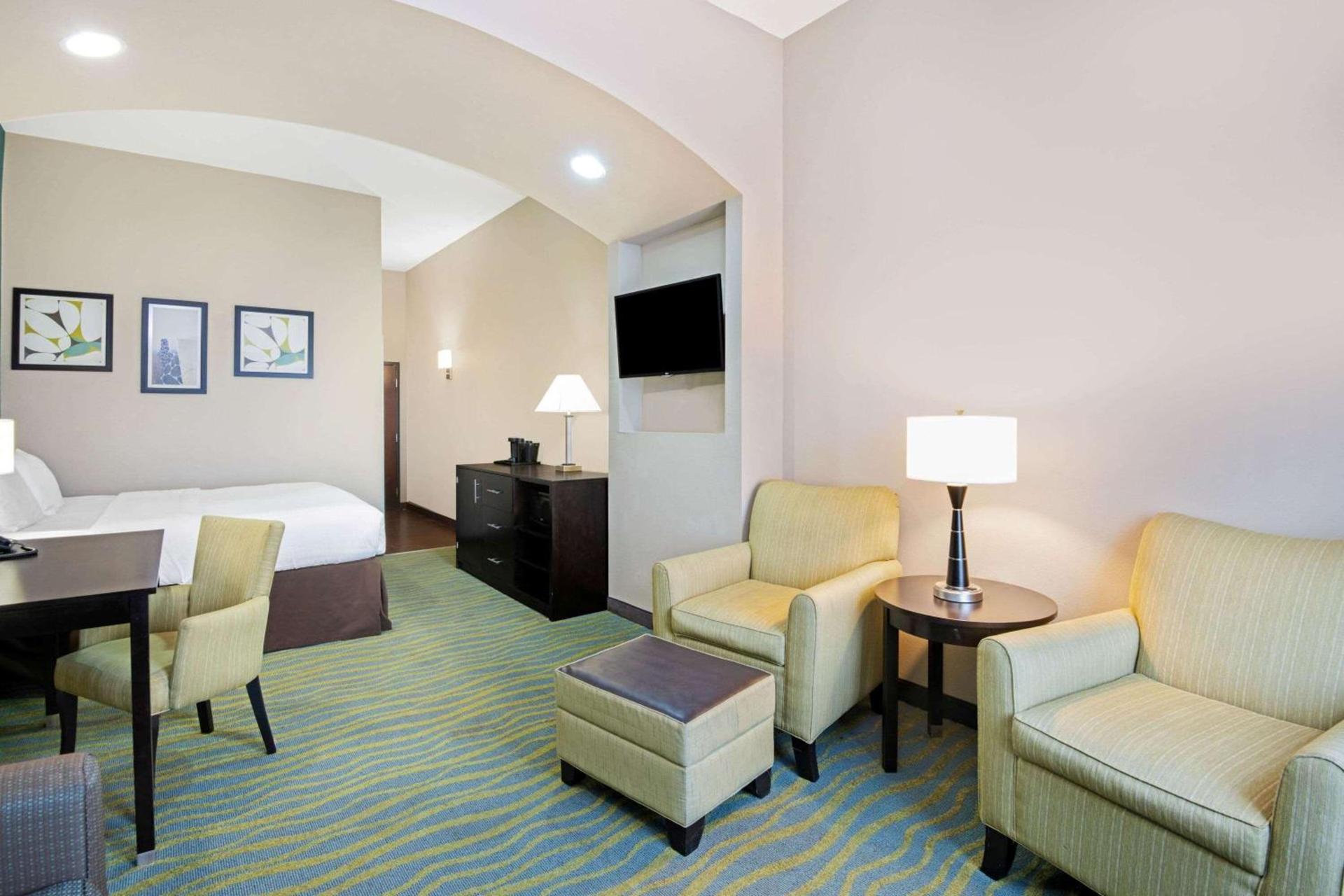 La Quinta Inn & Suites by Wyndham Durant photo 66