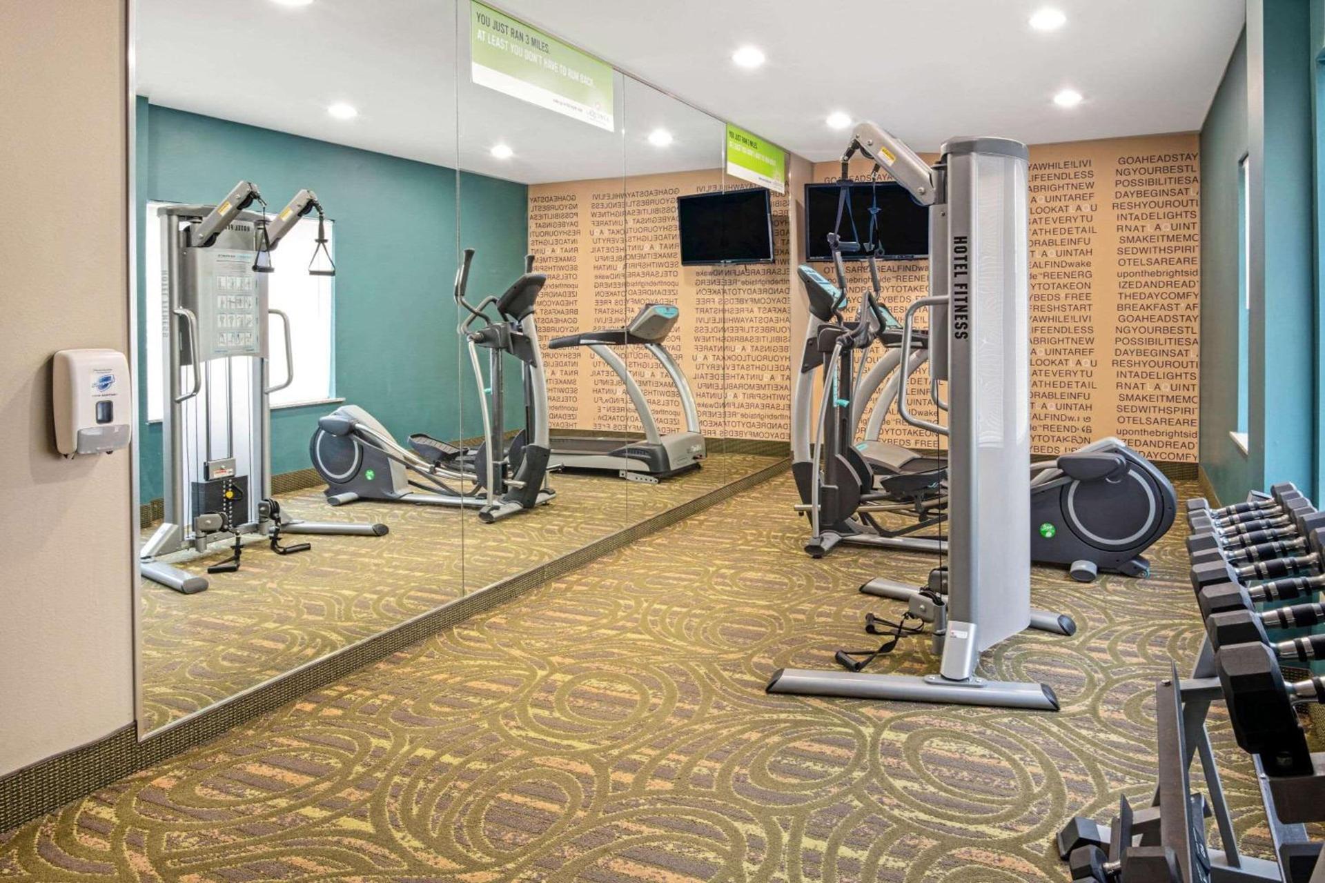 La Quinta Inn & Suites by Wyndham Durant photo 36